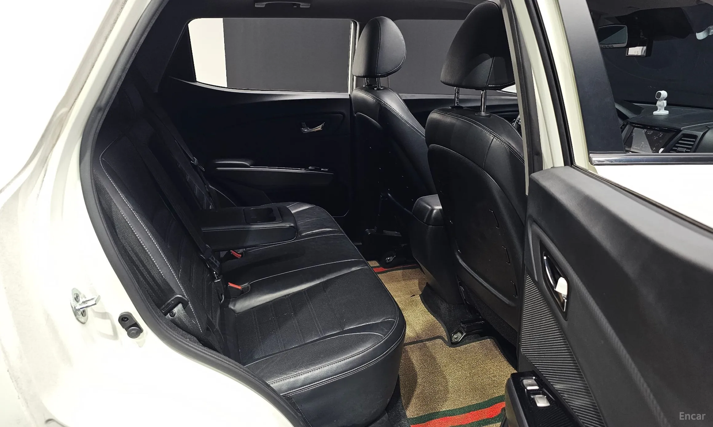 KG Mobility (SsangYong) Tivoli Air превью 11