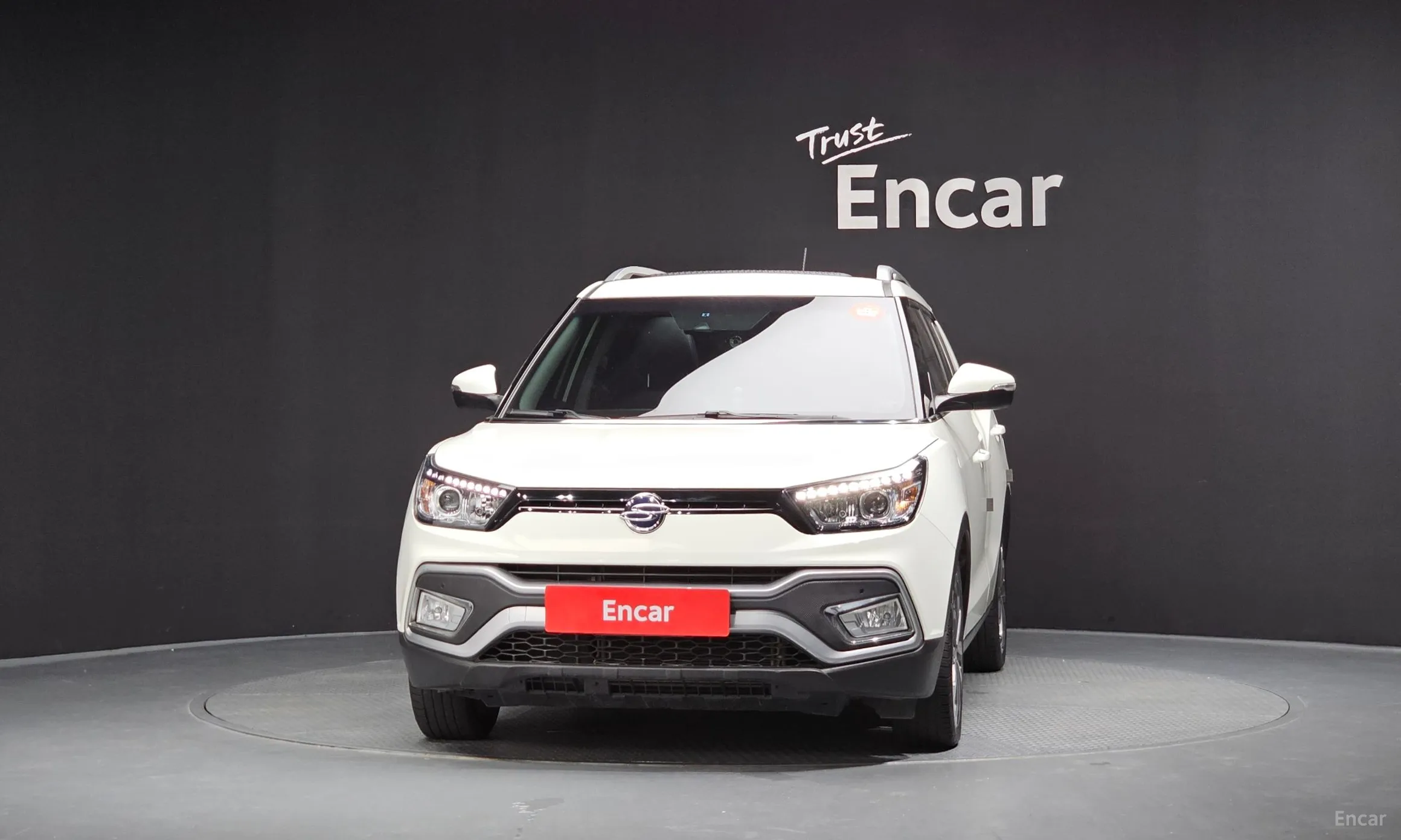 KG Mobility (SsangYong) Tivoli Air превью 3