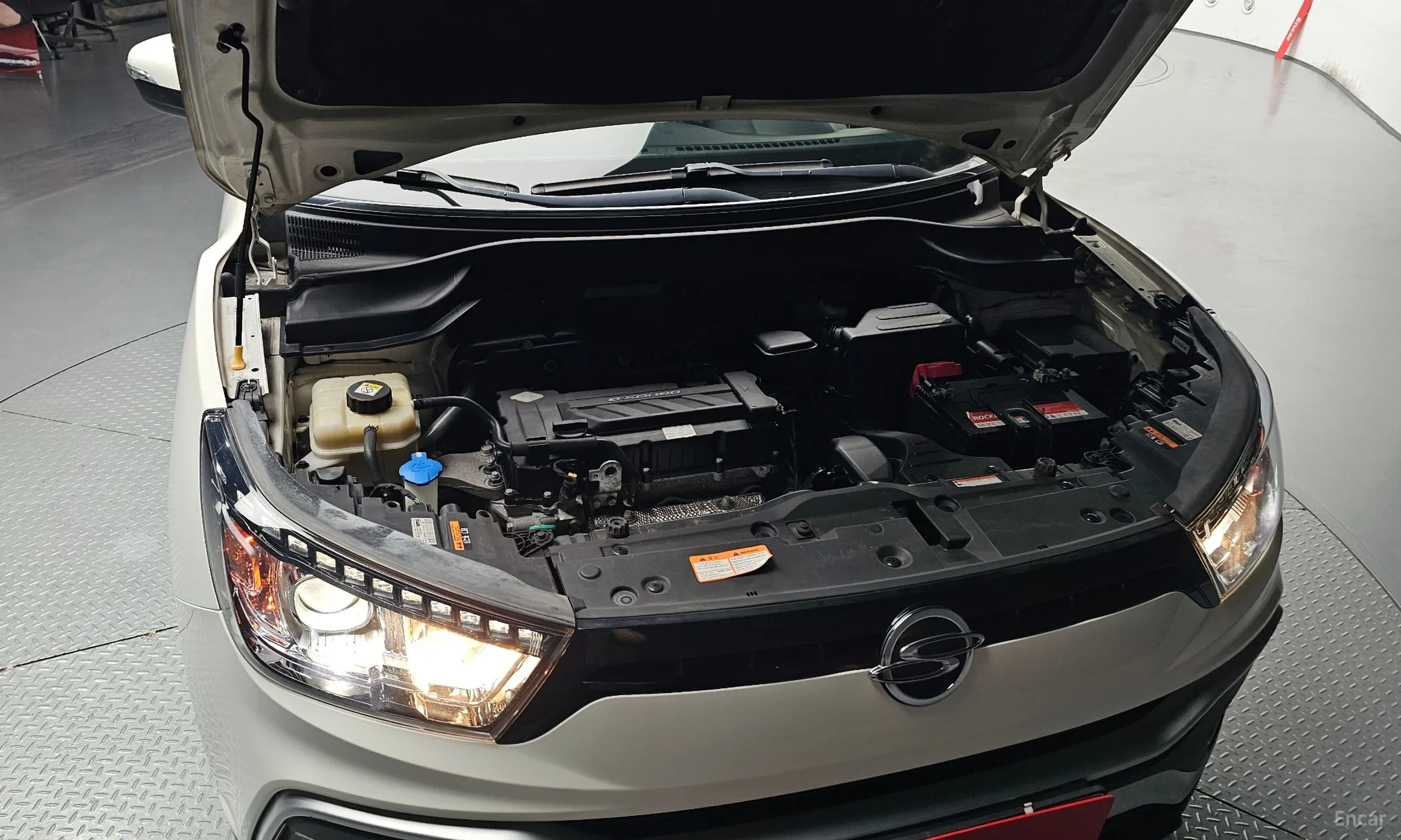 KG Mobility (SsangYong) Tivoli Air превью 6