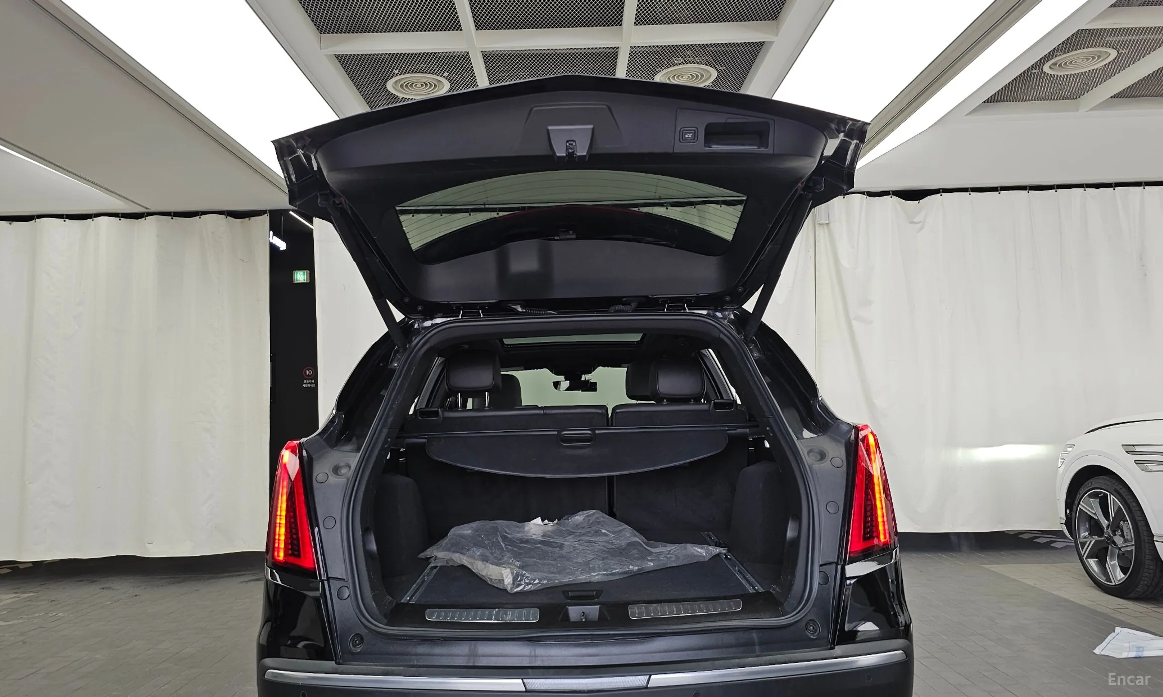 Cadillac XT5 превью 20