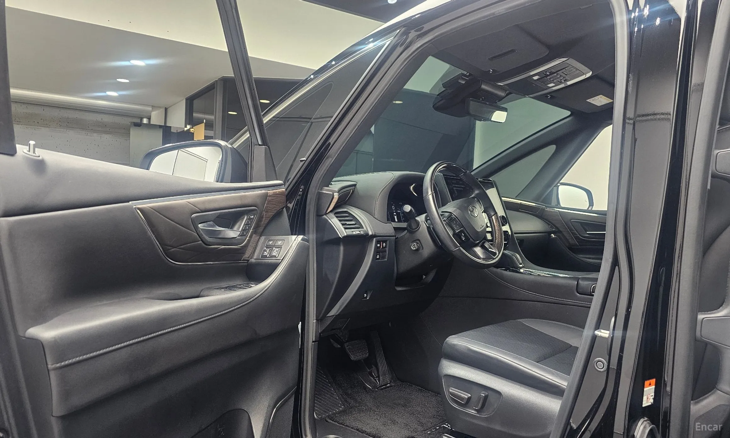 Toyota Alphard 4th Generation превью 10