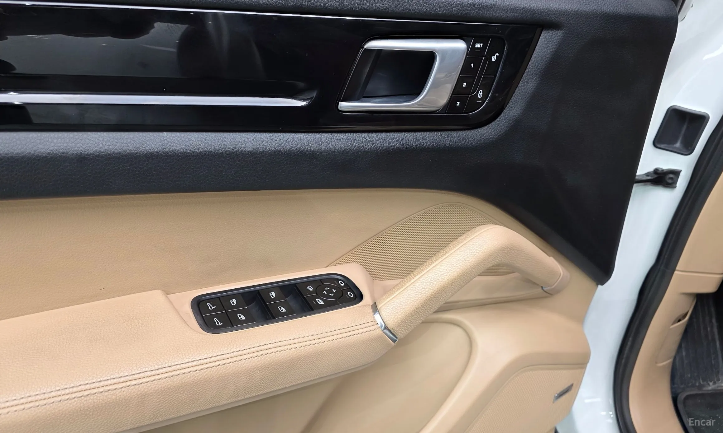 Porsche Cayenne (PO536) превью 20