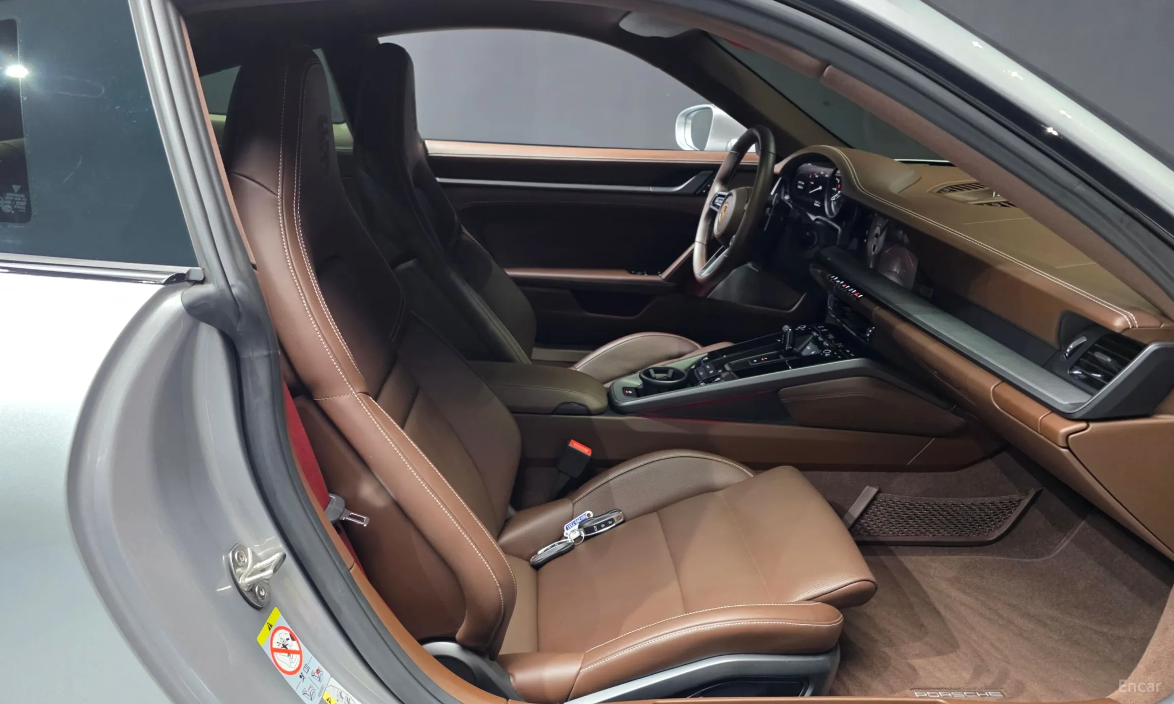 Porsche 911 (992) превью 11