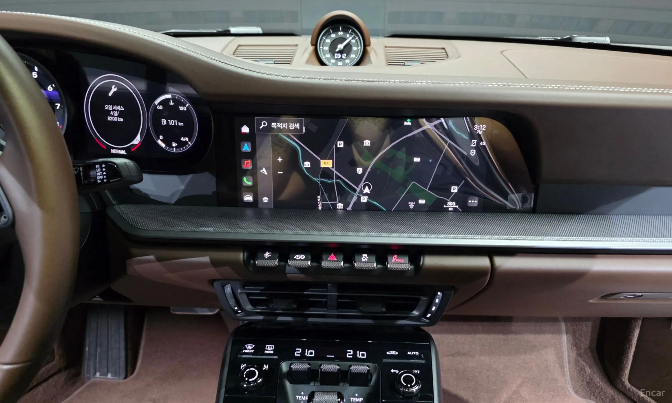 Porsche 911 (992) превью 14