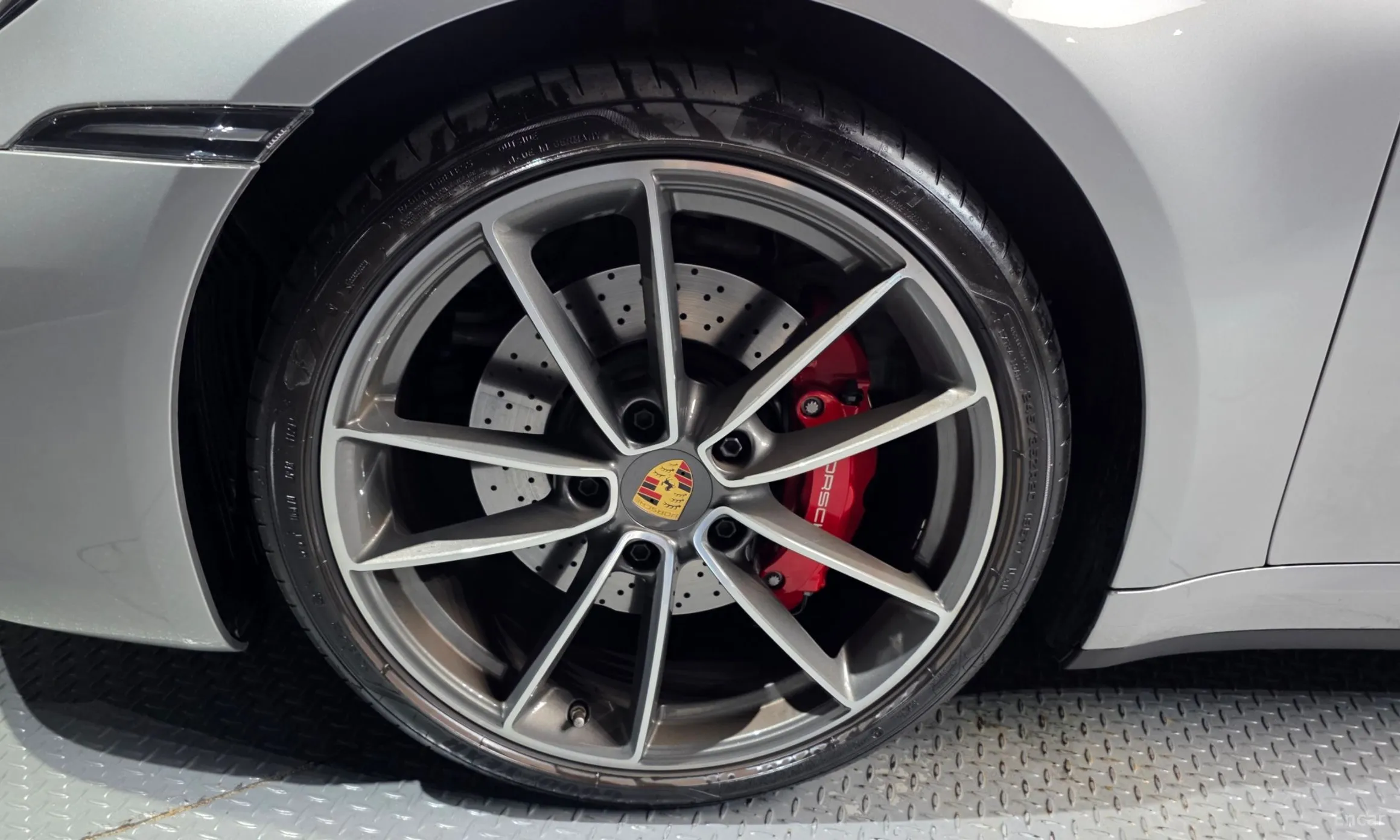 Porsche 911 (992) превью 5