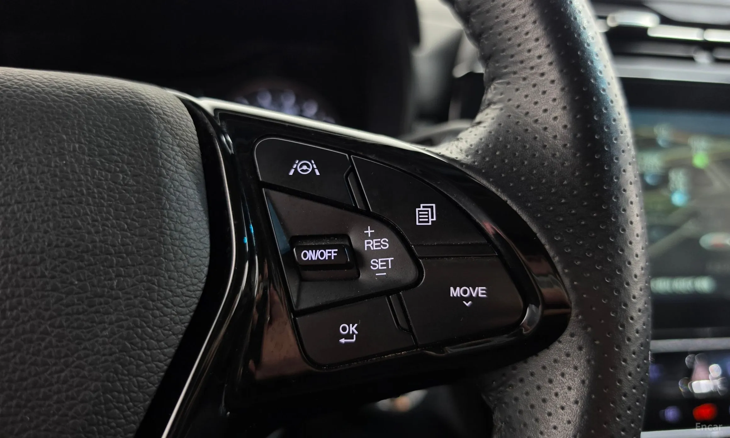 KG Mobility (SsangYong) Tivoli превью 17
