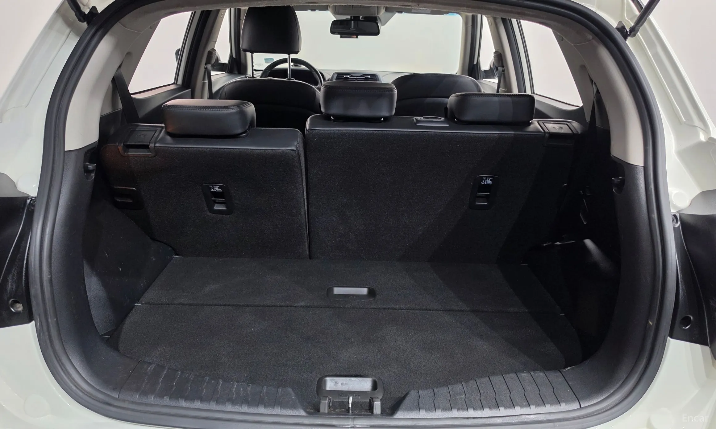 KG Mobility (SsangYong) Tivoli превью 18
