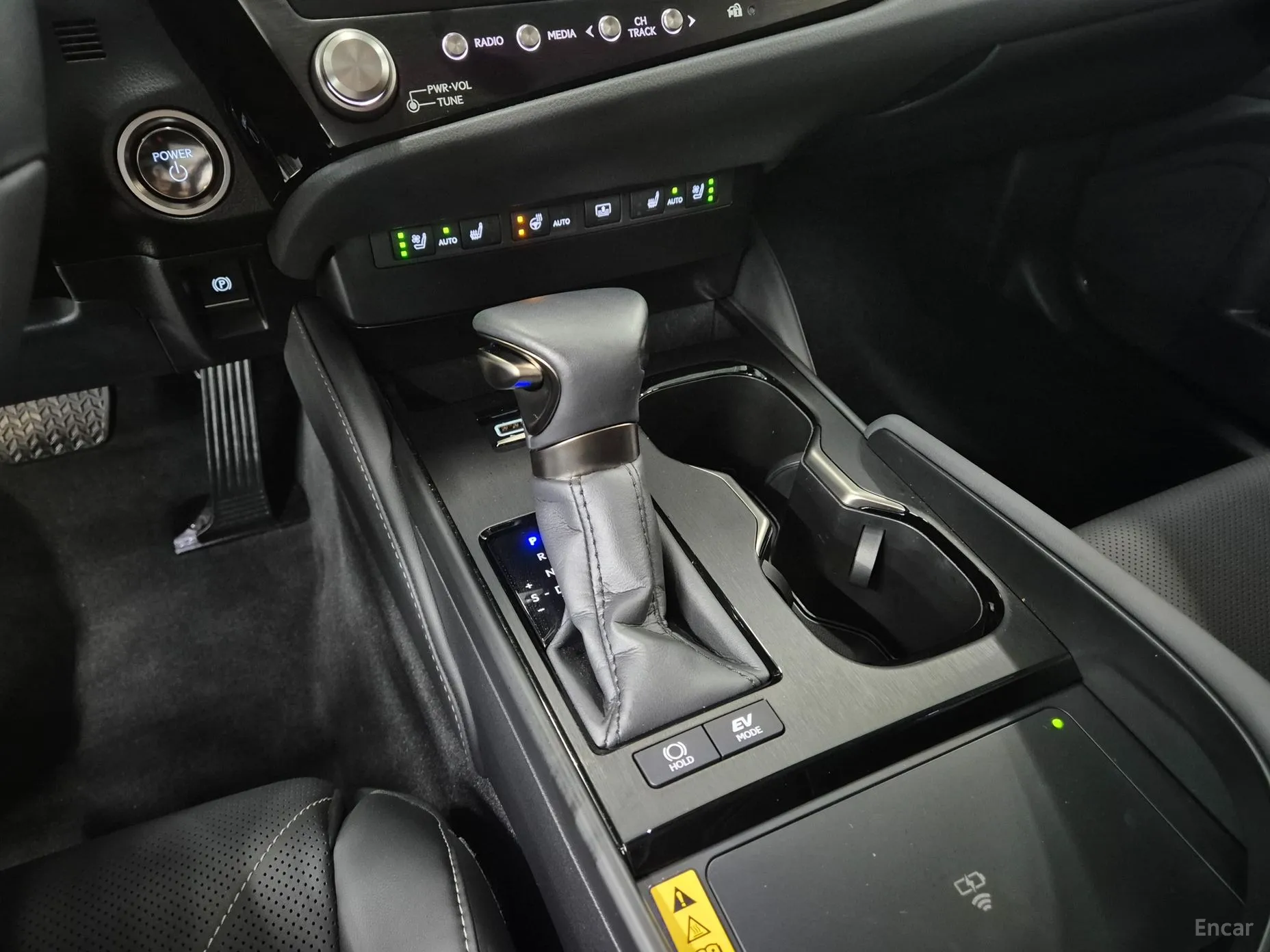 Lexus ES300h 7th Generation превью 10
