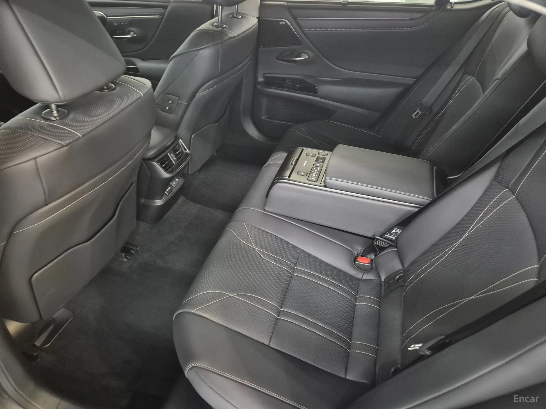 Lexus ES300h 7th Generation превью 15