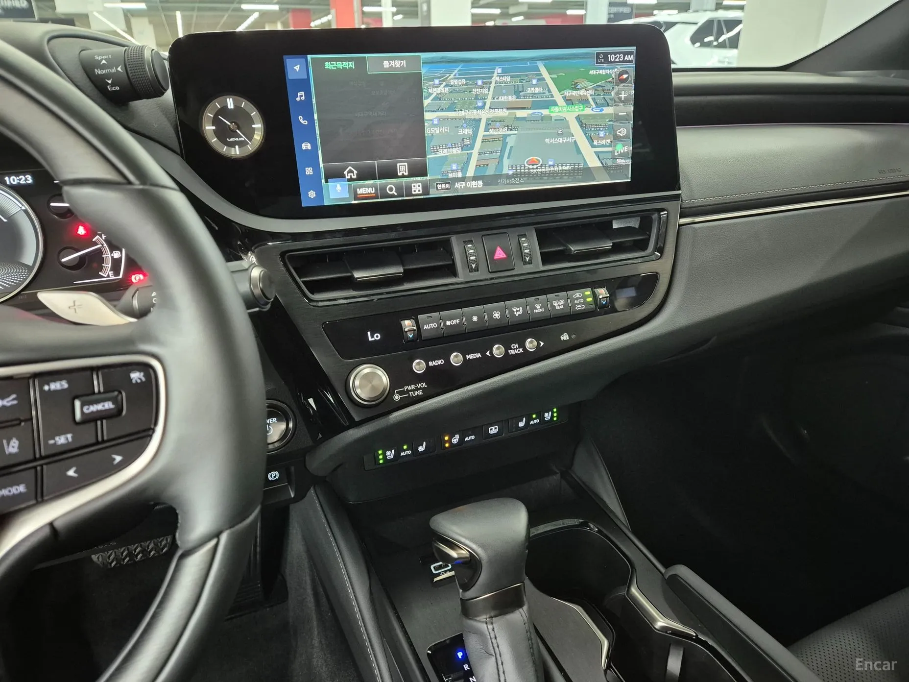 Lexus ES300h 7th Generation превью 7
