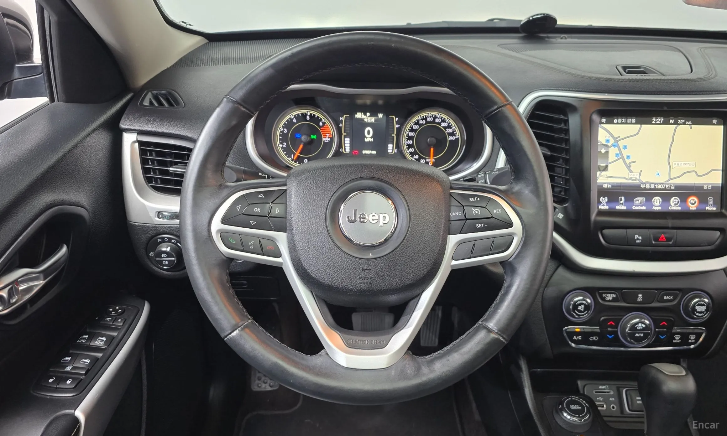 Jeep Cherokee (KL) превью 12