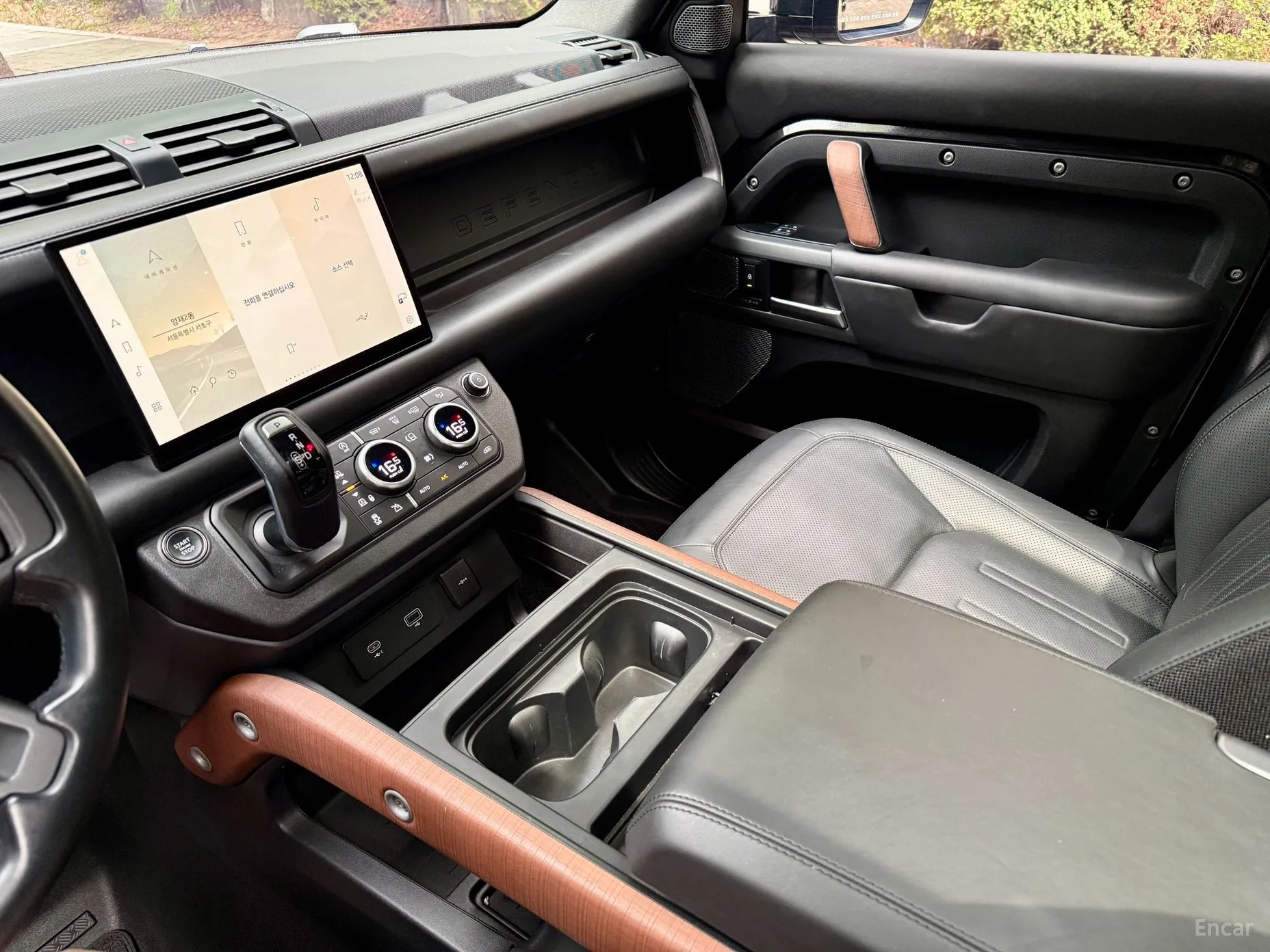 Land Rover Defender (L663) превью 12