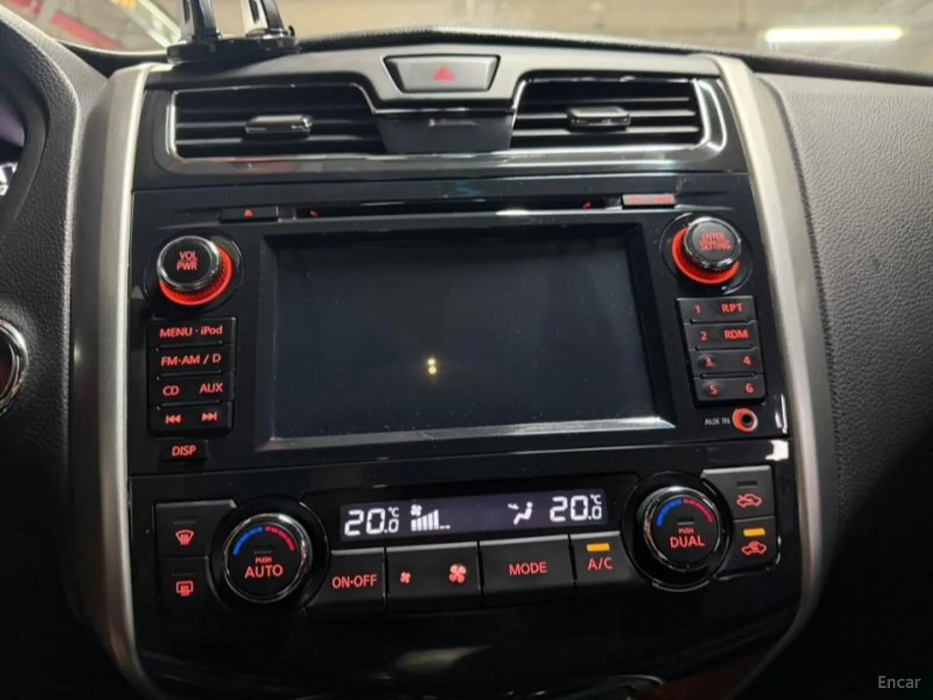 Nissan Altima превью 10