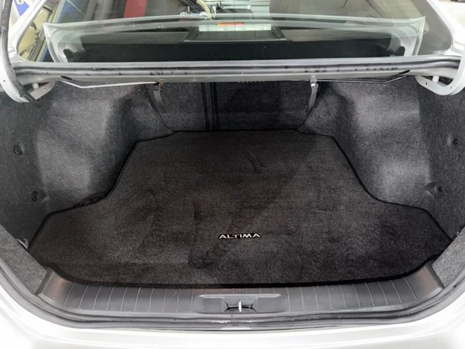 Nissan Altima превью 18