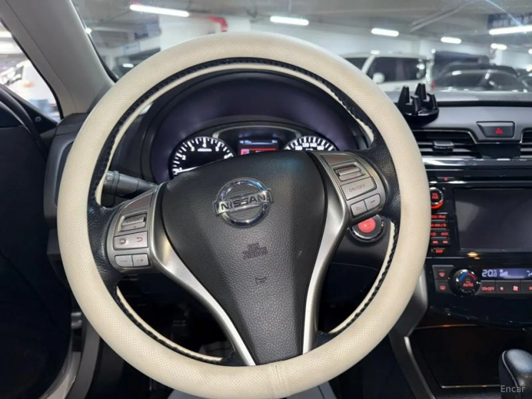 Nissan Altima превью 8