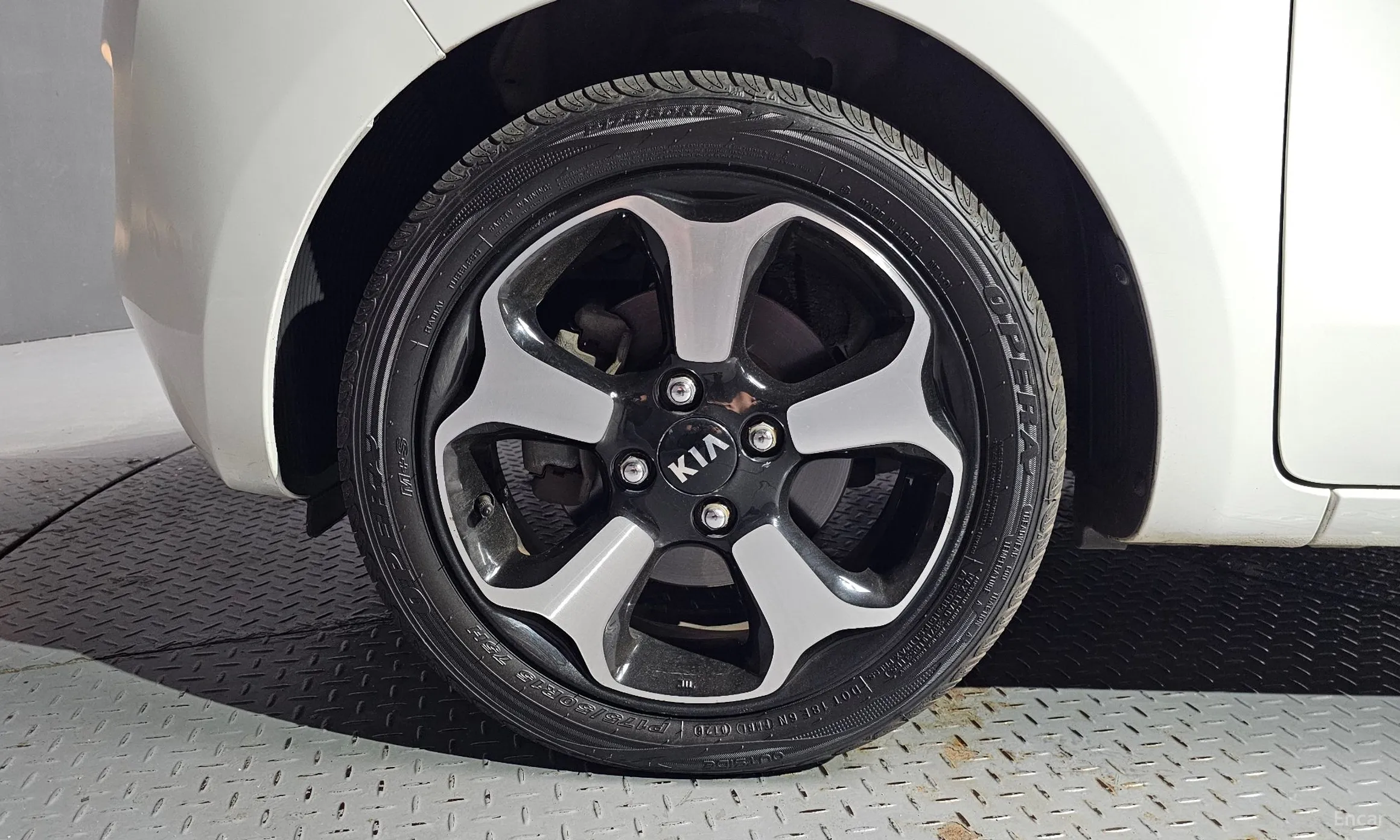 Kia Ray превью 5