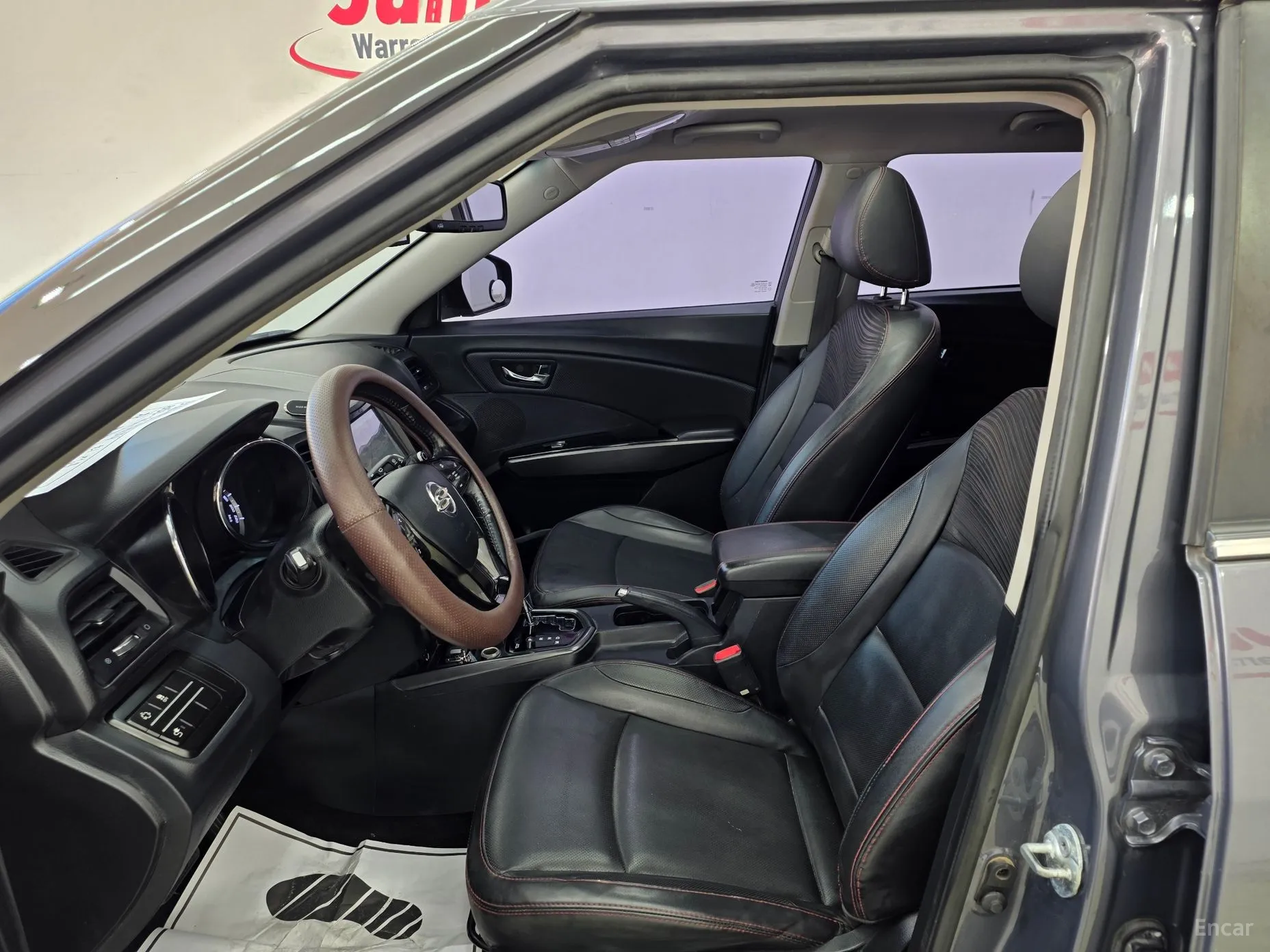 KG Mobility (SsangYong) Tivoli Air превью 16
