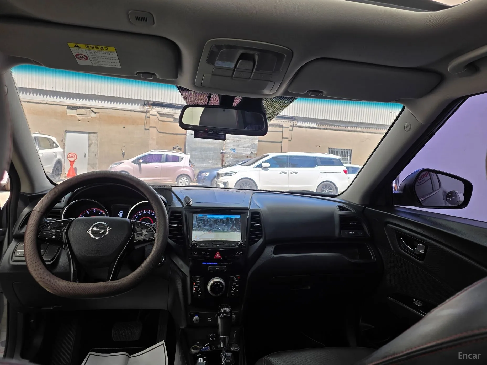 KG Mobility (SsangYong) Tivoli Air превью 18