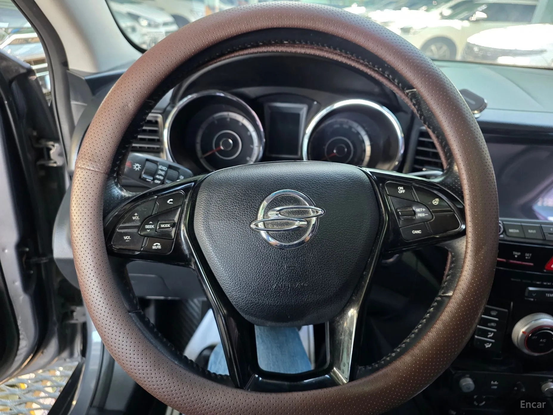 KG Mobility (SsangYong) Tivoli Air превью 9