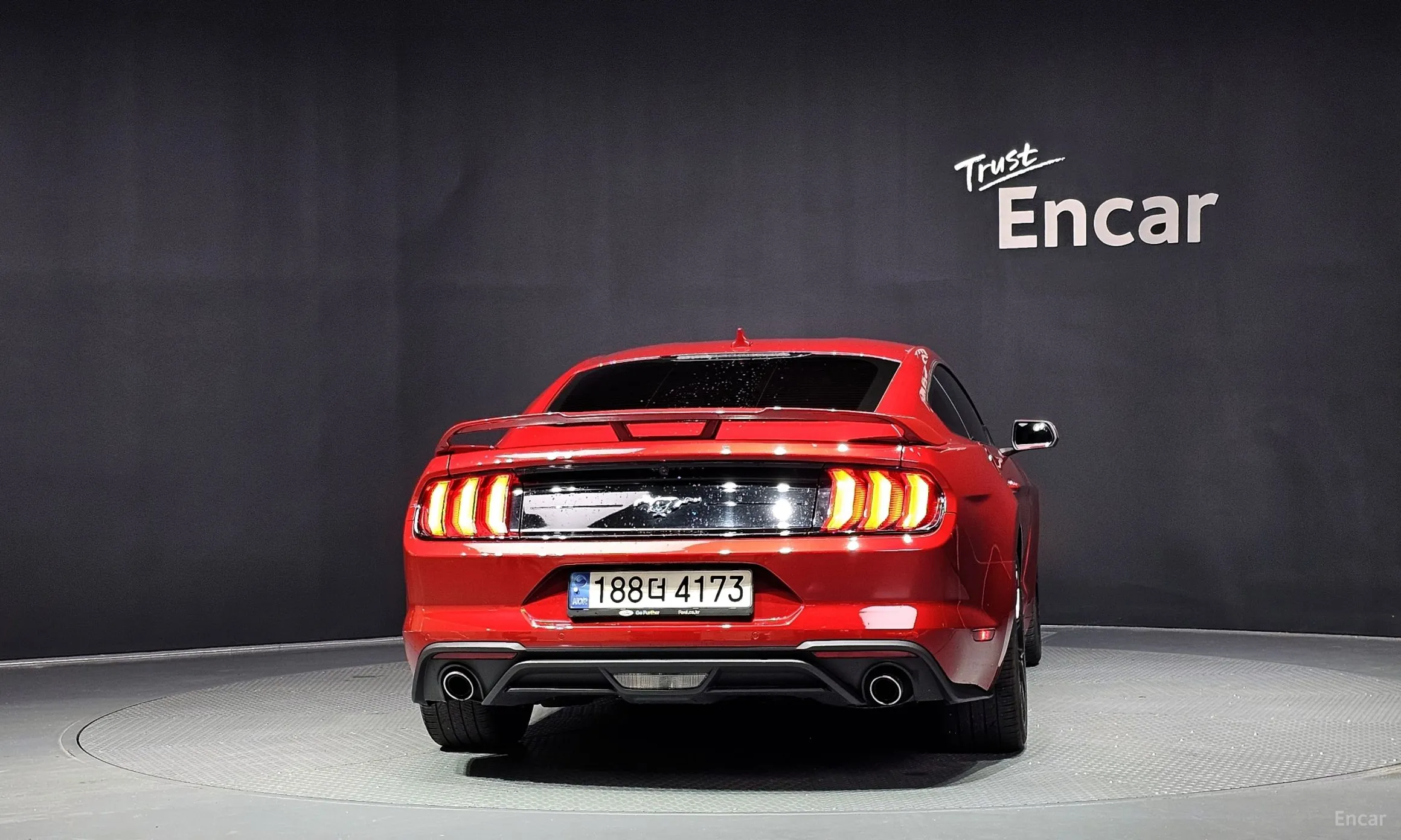 Ford Mustang превью 4