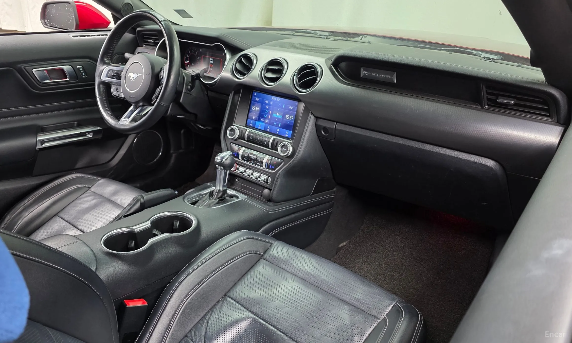 Ford Mustang превью 7