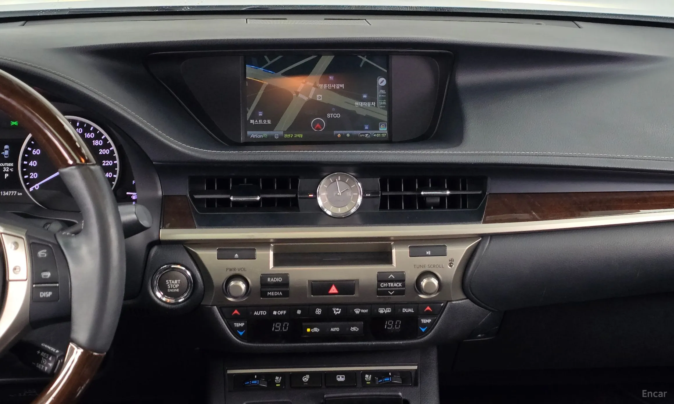 Lexus New ES350 превью 14