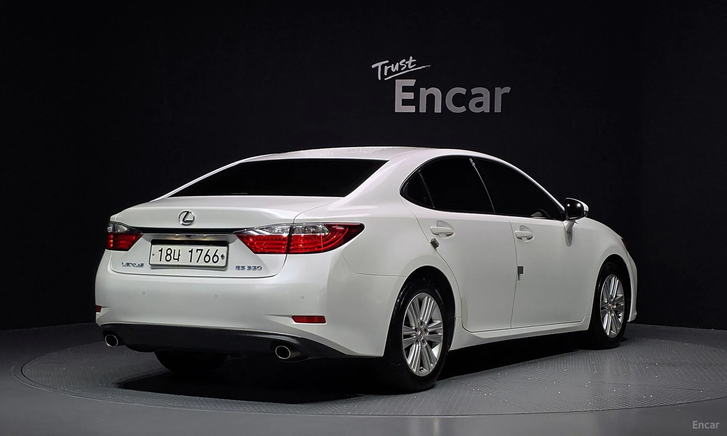 Lexus New ES350