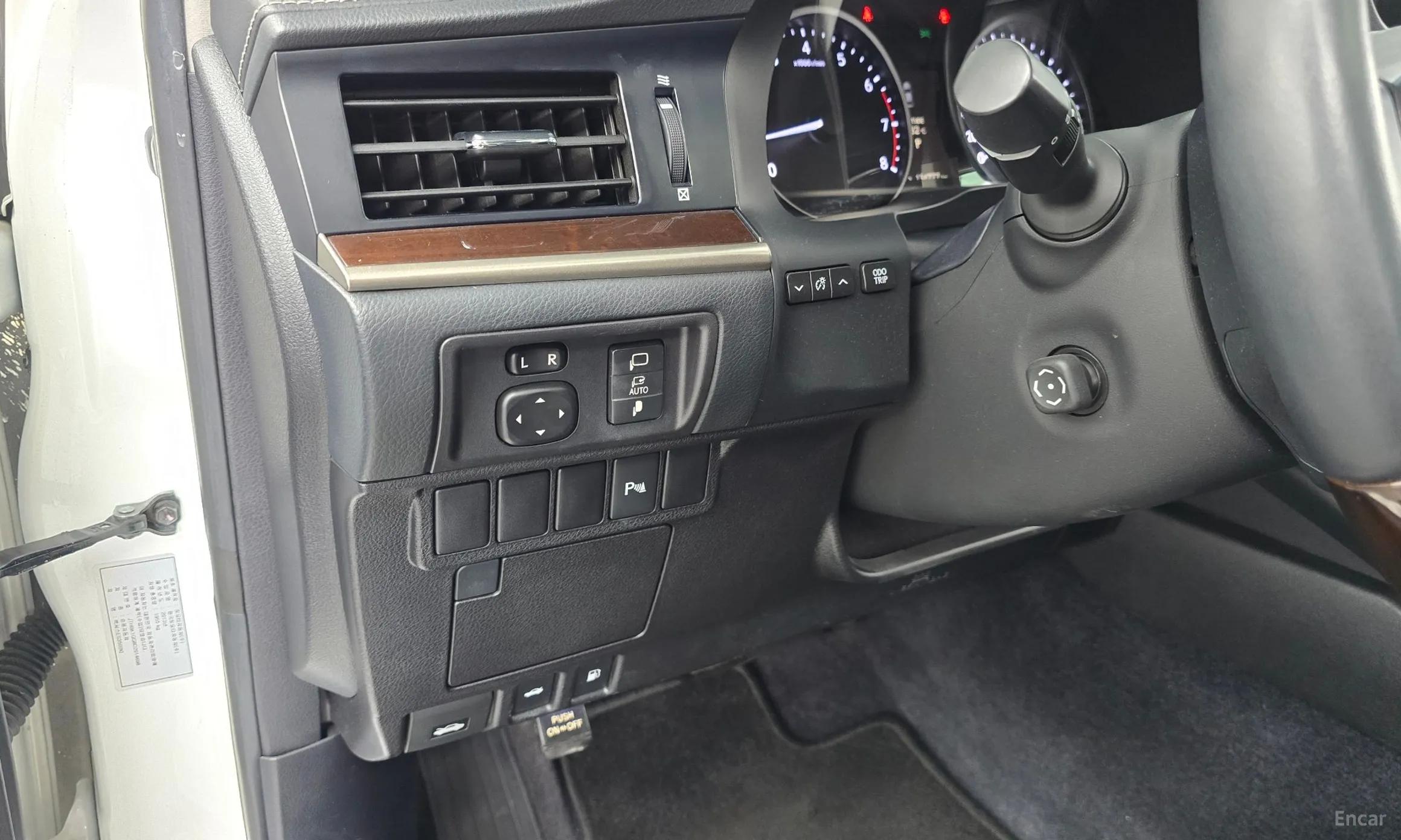 Lexus New ES350 превью 16