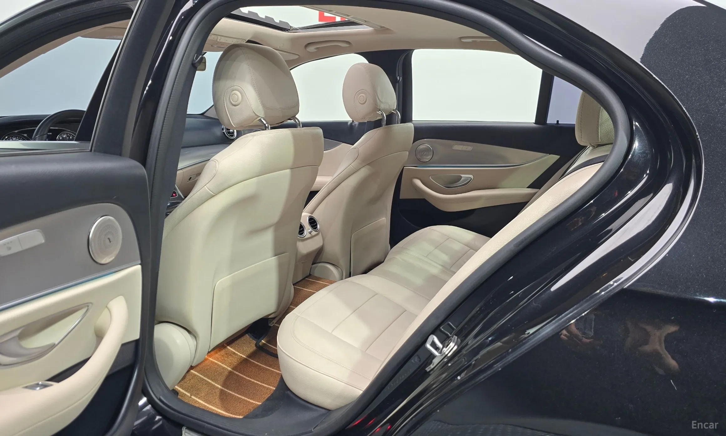 Mercedes Benz E-Class W213 превью 11
