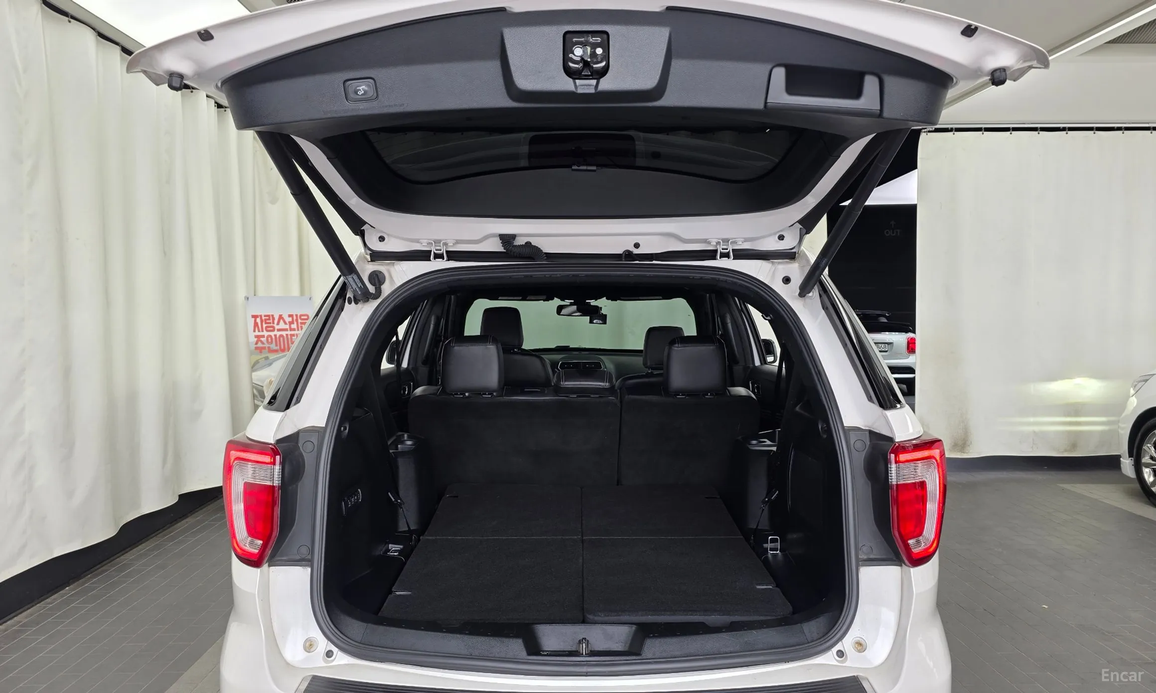 Ford Explorer превью 20