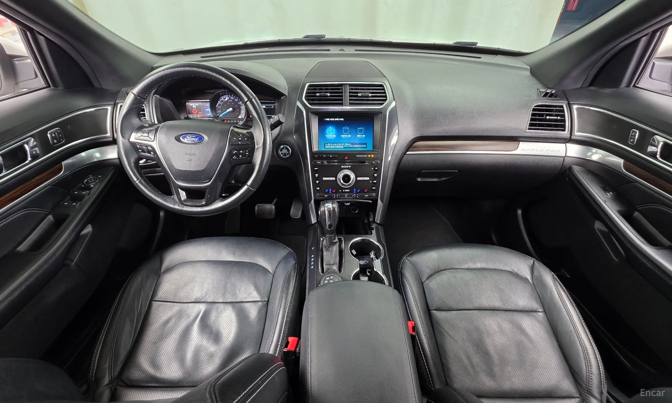 Ford Explorer превью 7