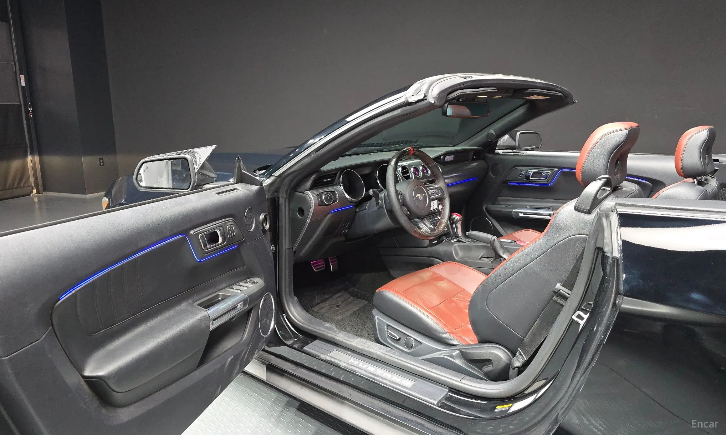 Ford Mustang превью 10