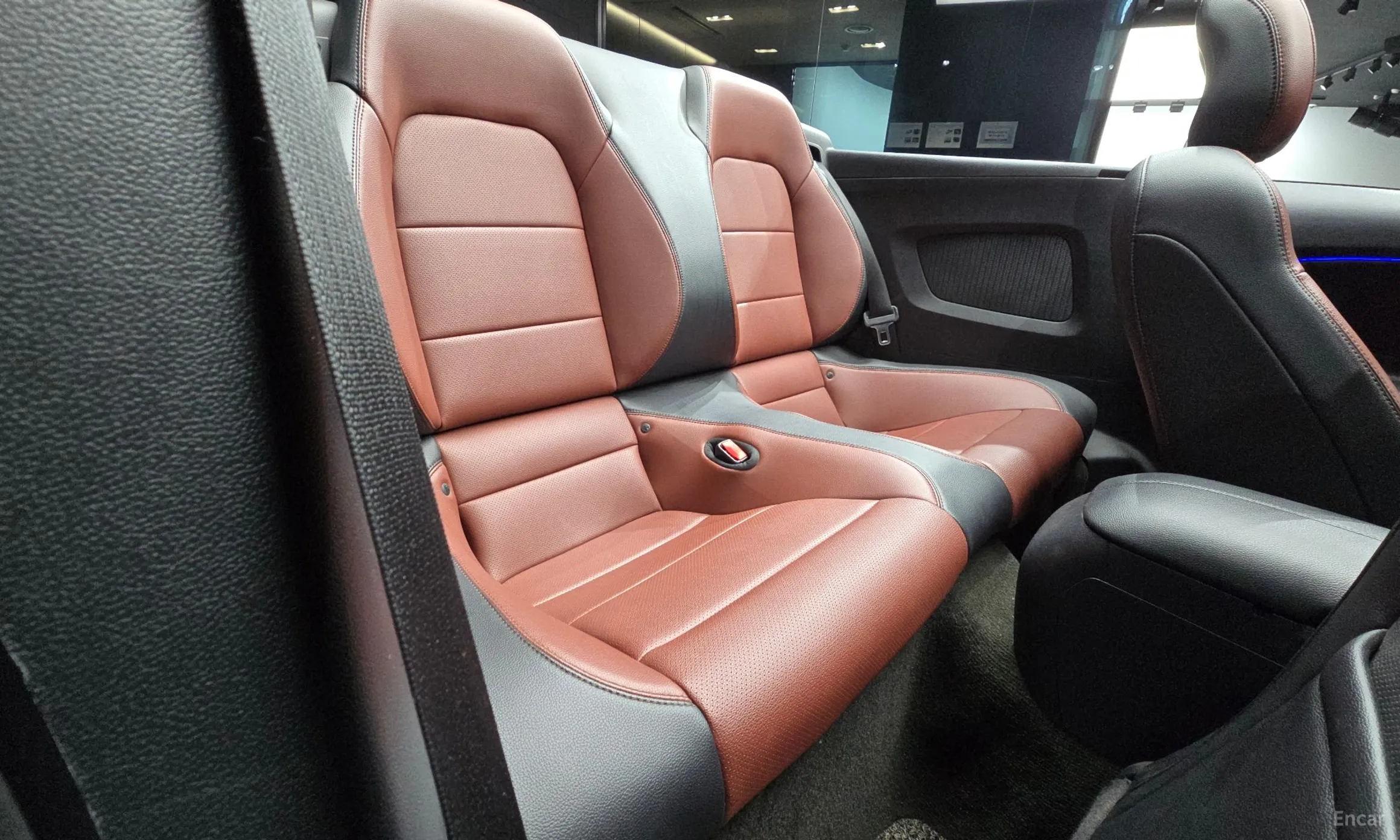 Ford Mustang превью 11