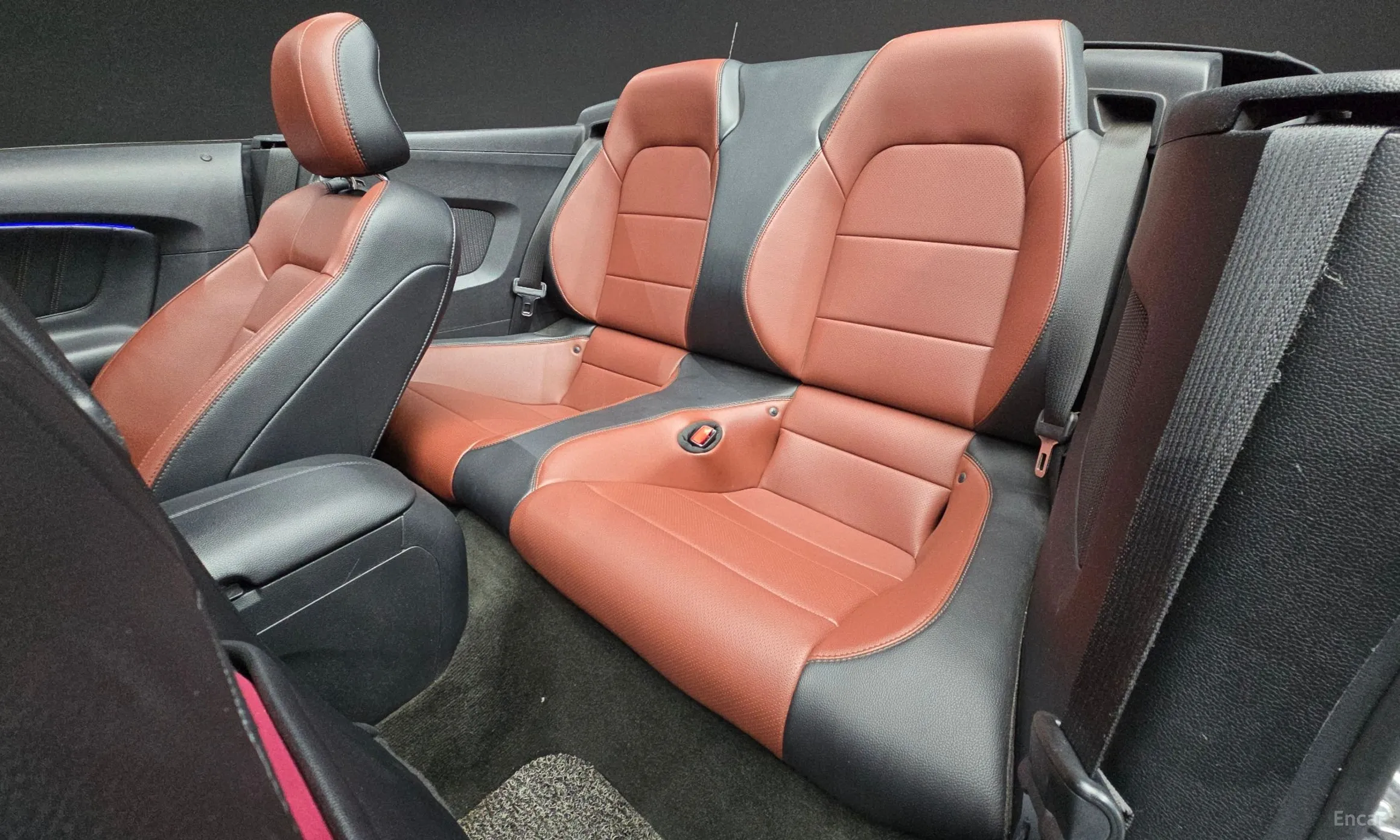 Ford Mustang превью 12