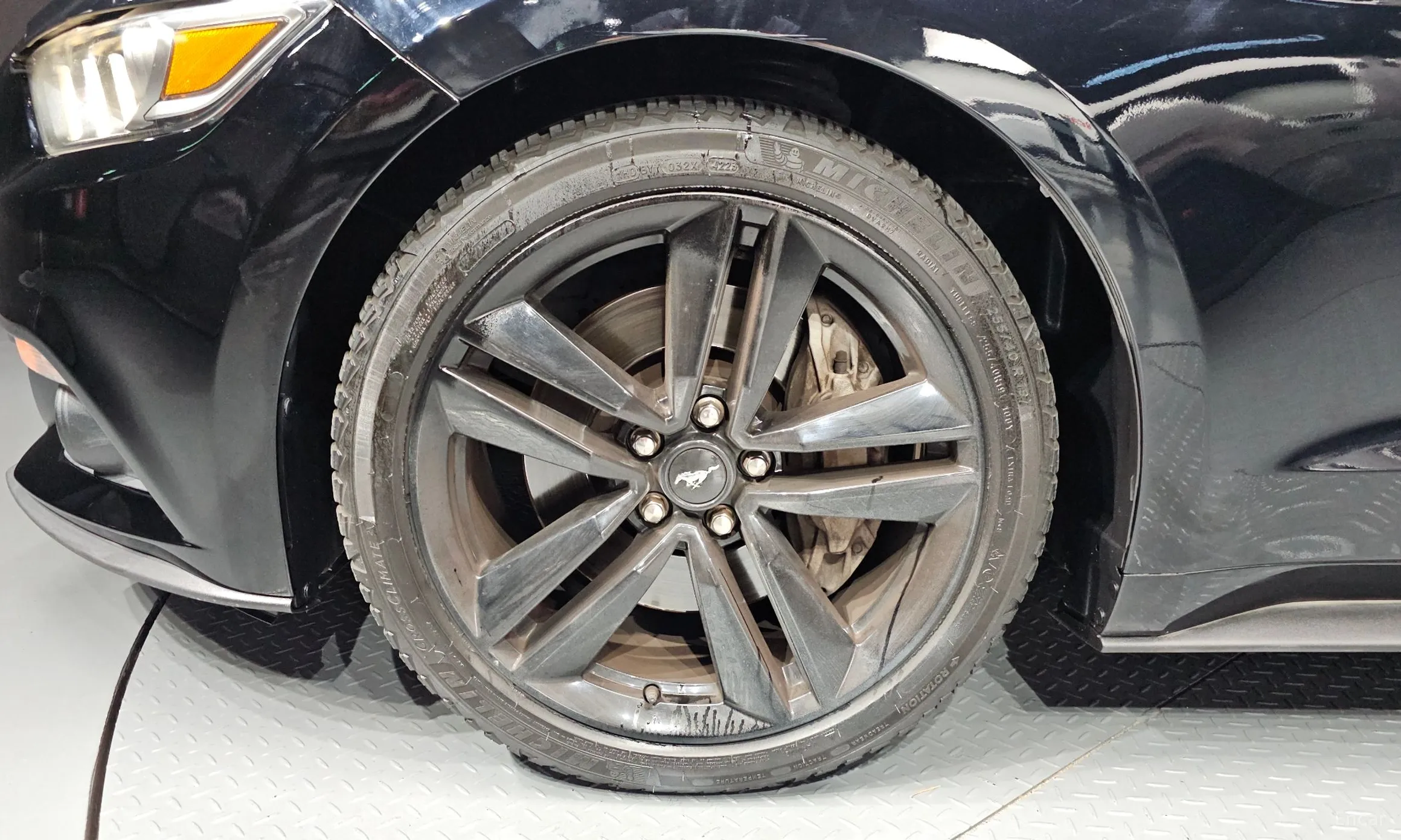 Ford Mustang превью 5