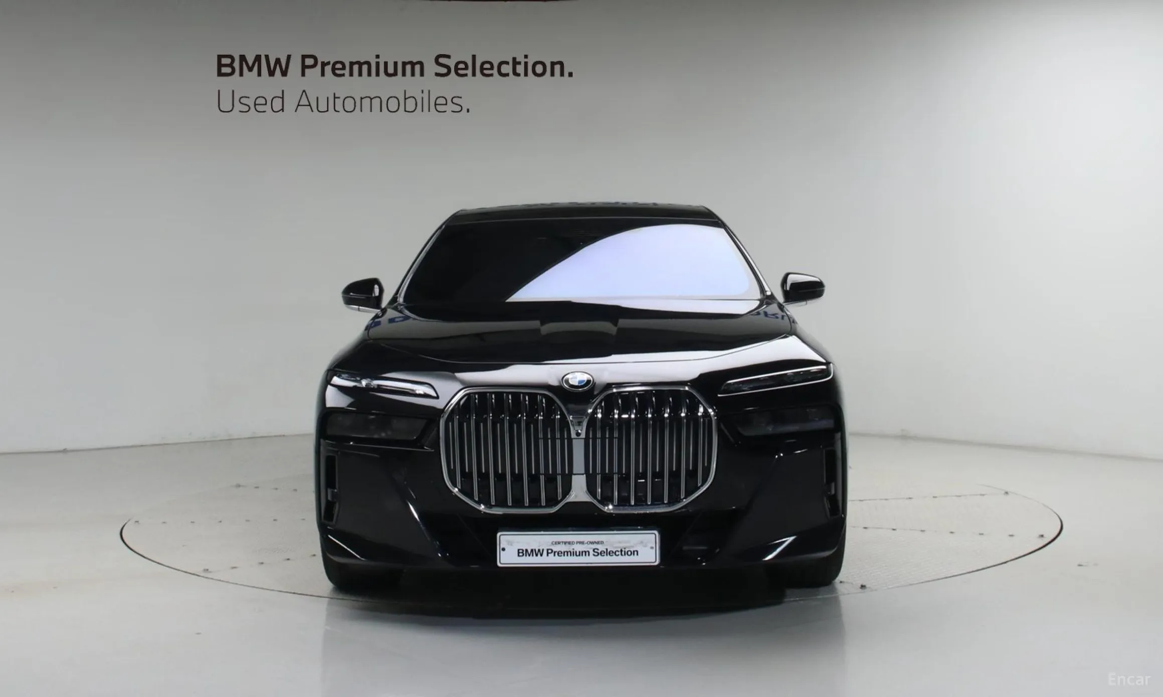 BMW 7 Series (G70) превью 3