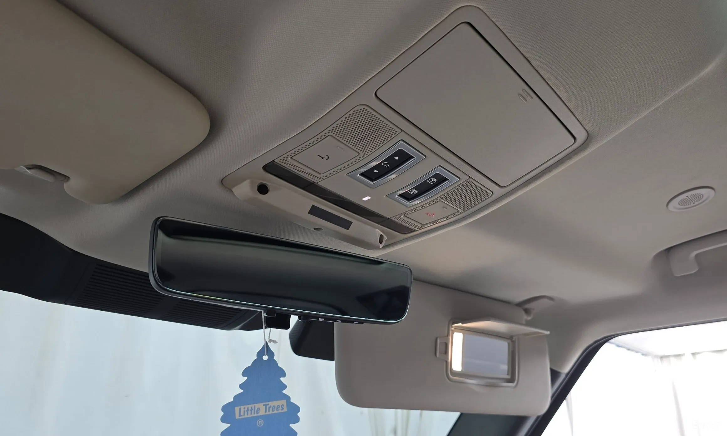 Land Rover Defender (L663) превью 18