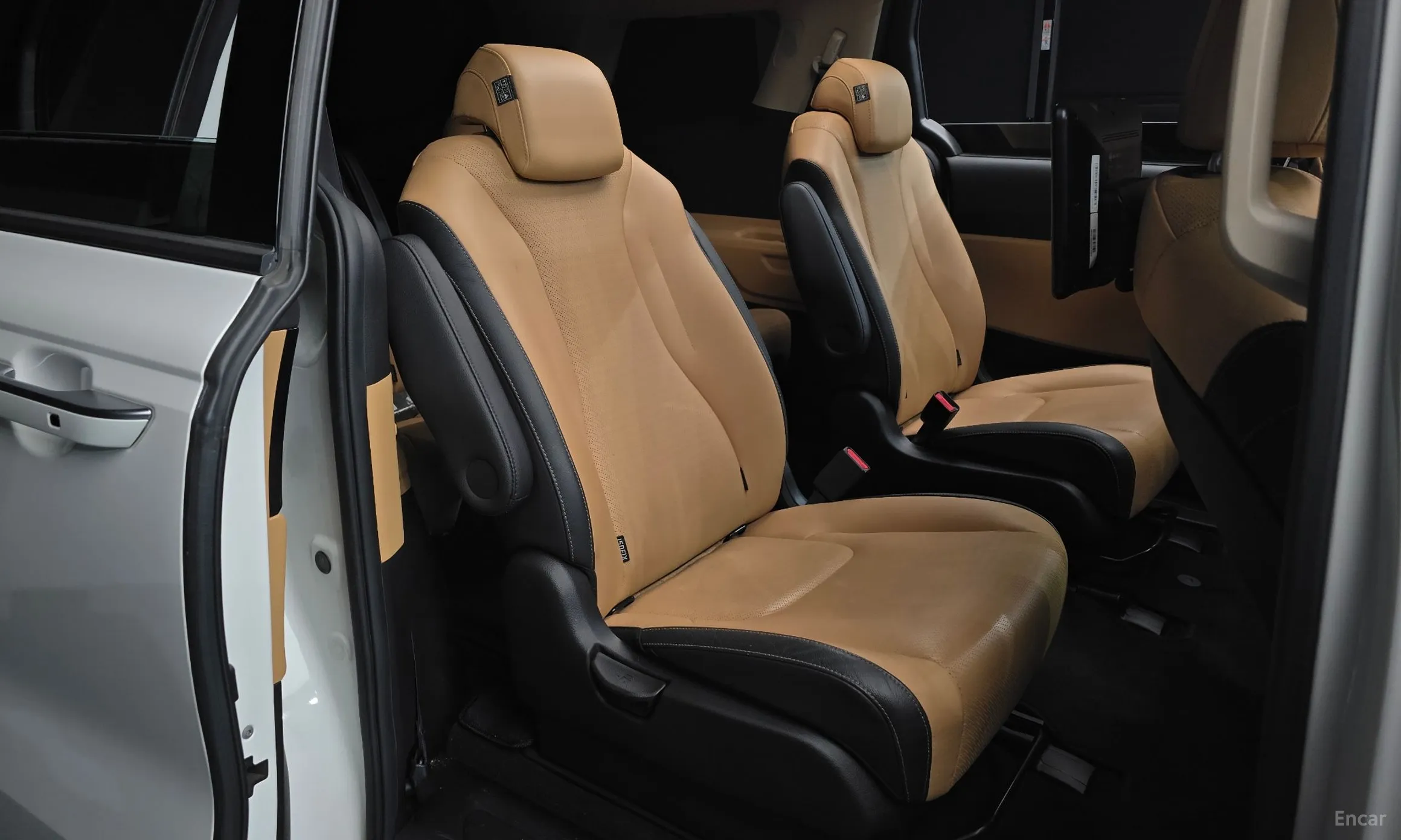 Kia Carnival Gen 4 превью 11