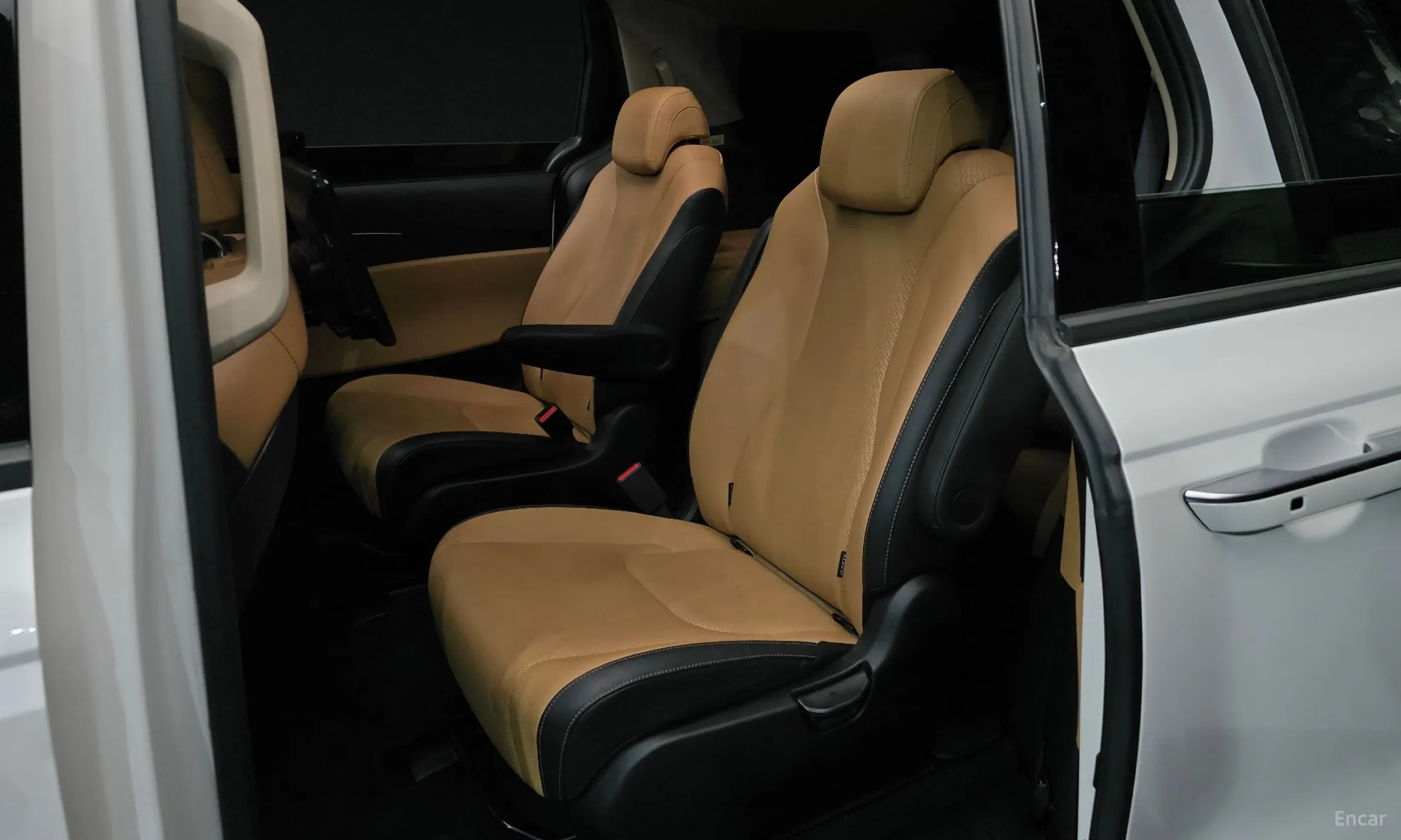 Kia Carnival Gen 4 превью 12