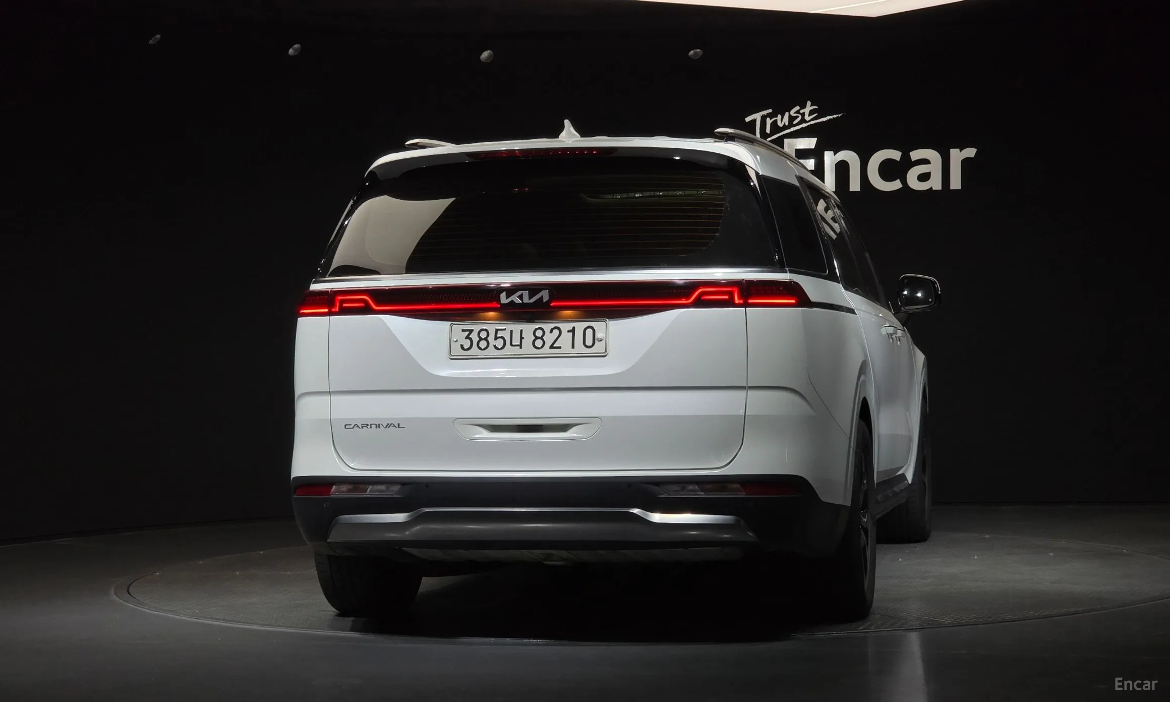 Kia Carnival Gen 4 превью 4