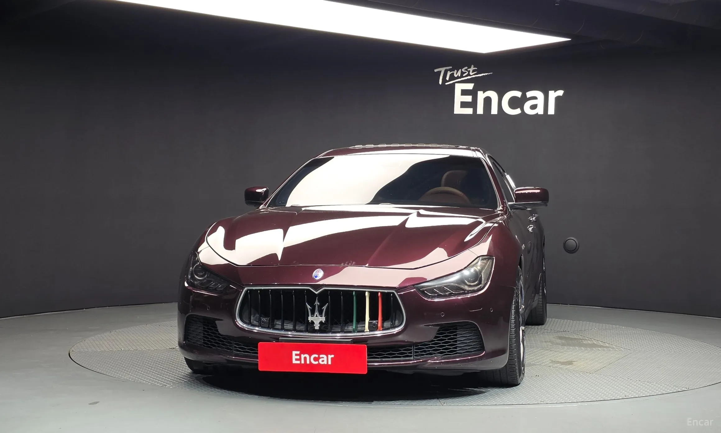 Maserati Ghibli превью 3