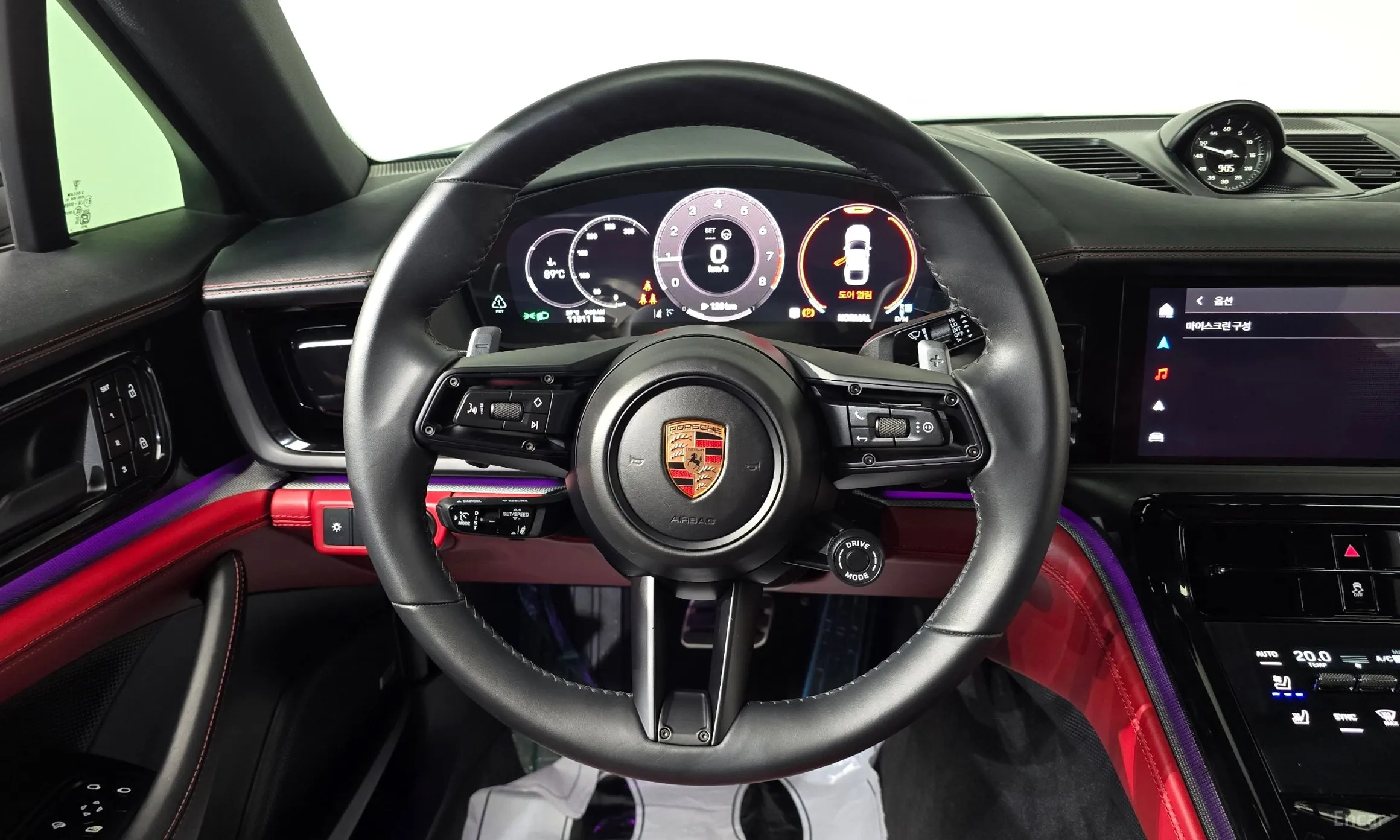 Porsche Panamera (976) превью 13