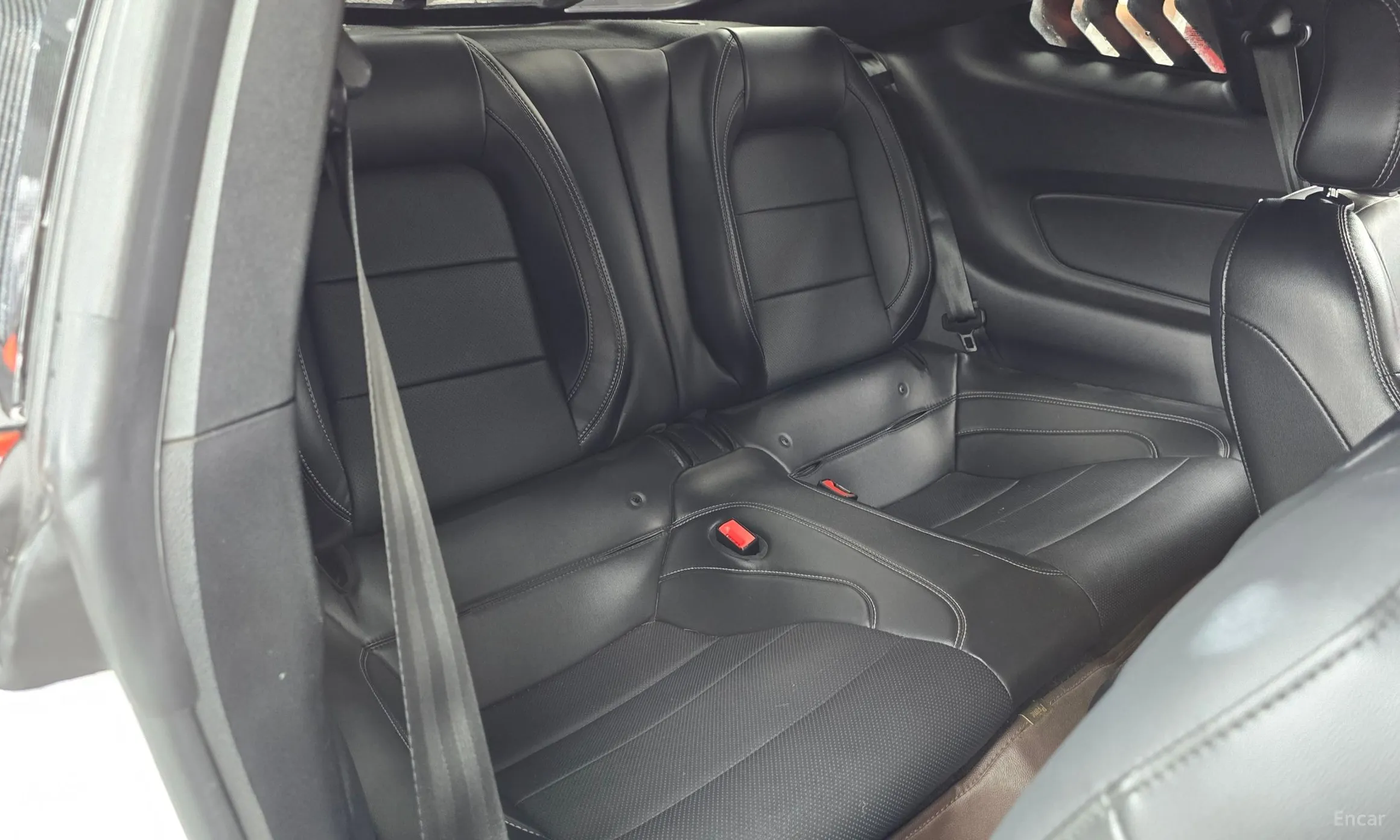 Ford Mustang превью 11