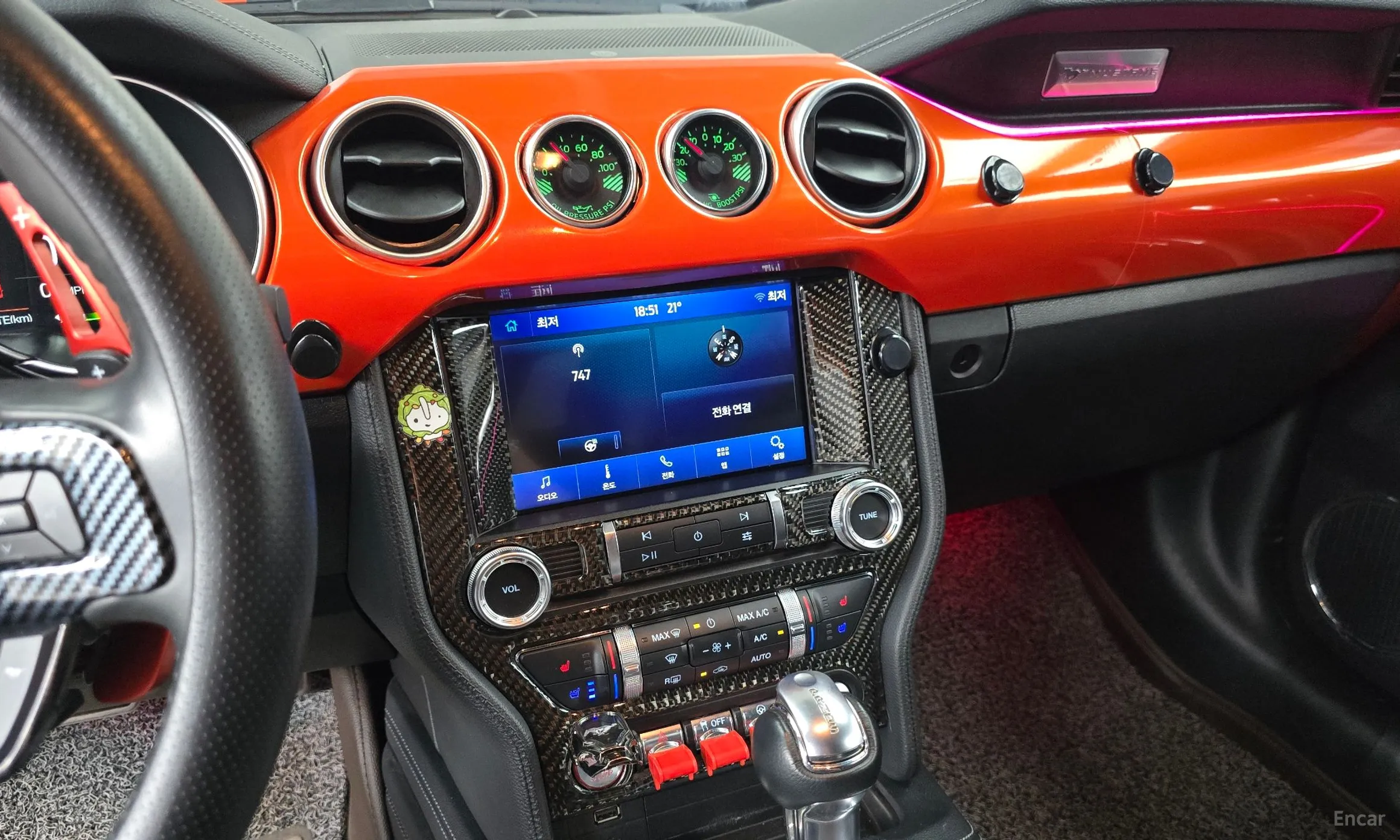 Ford Mustang превью 14