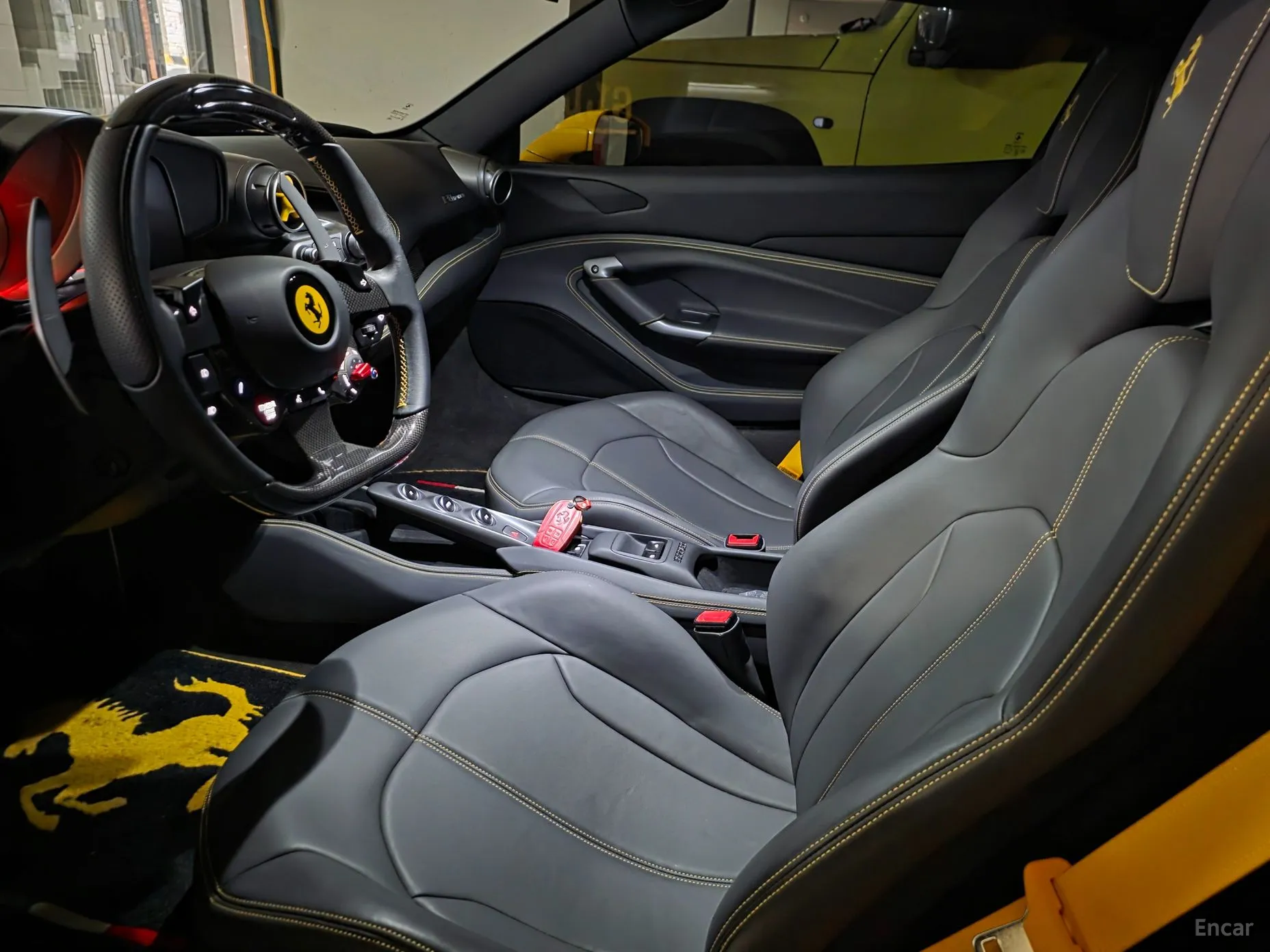Ferrari F8 Spider превью 16