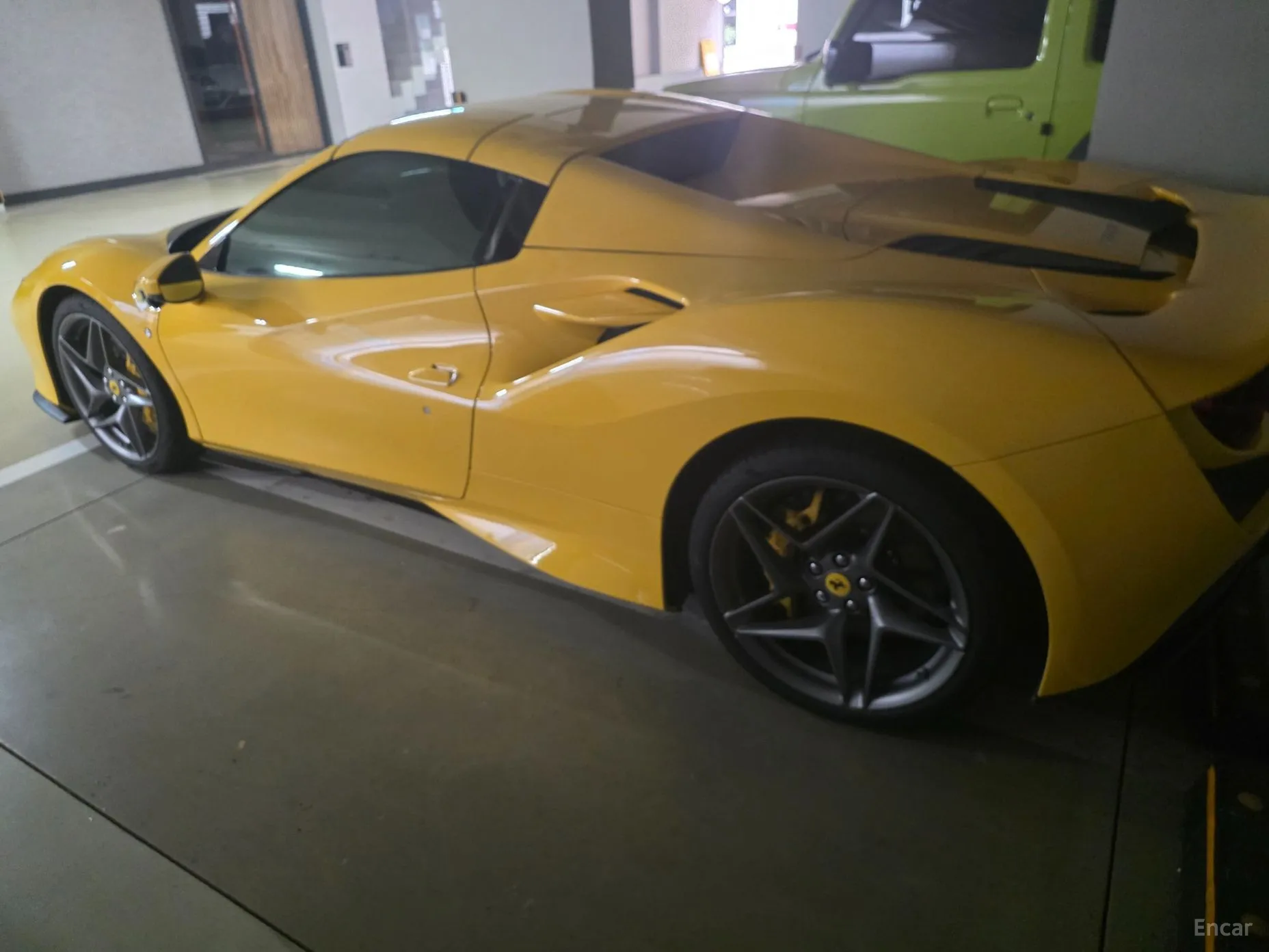 Ferrari F8 Spider превью 3