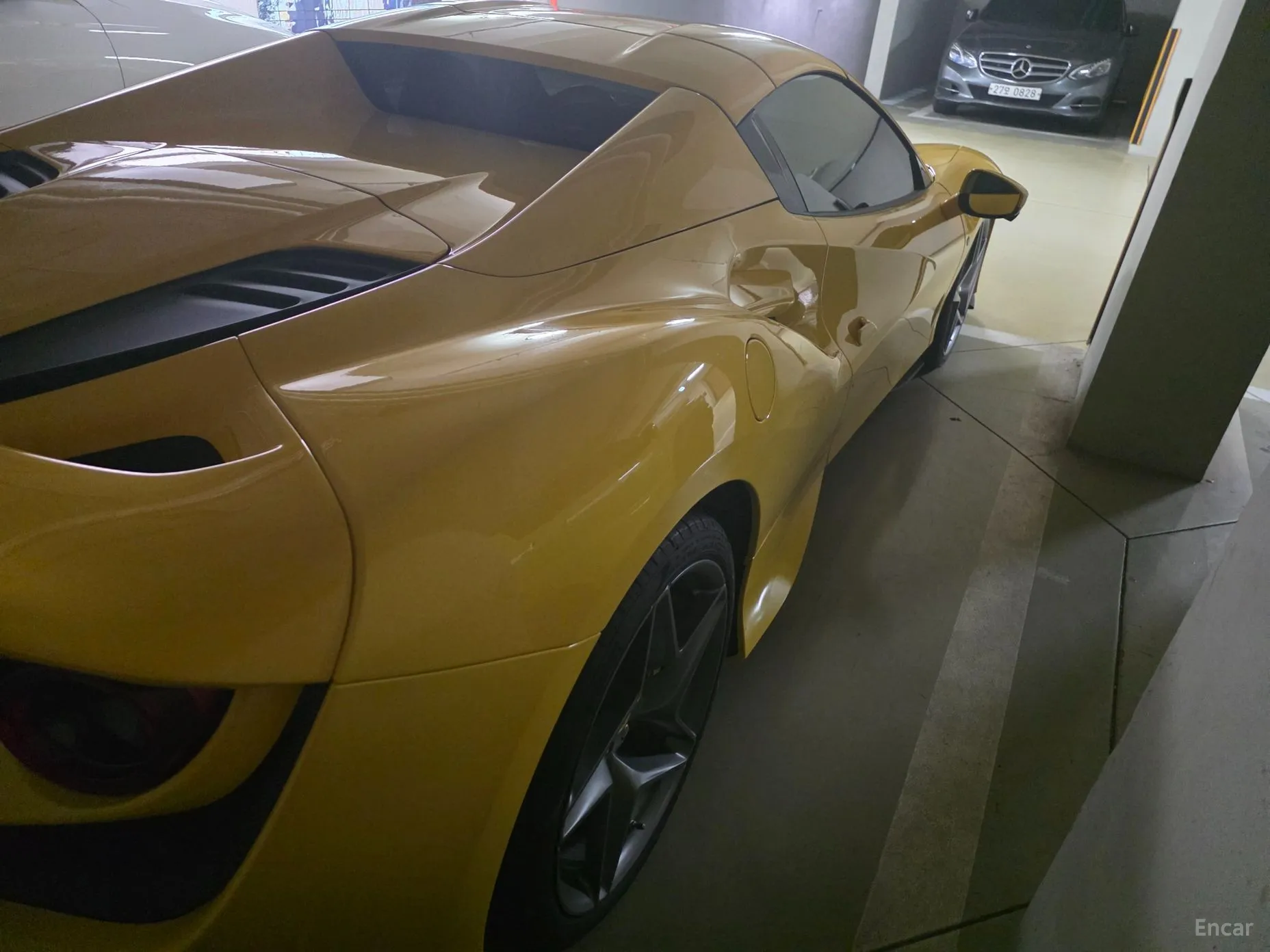 Ferrari F8 Spider превью 4