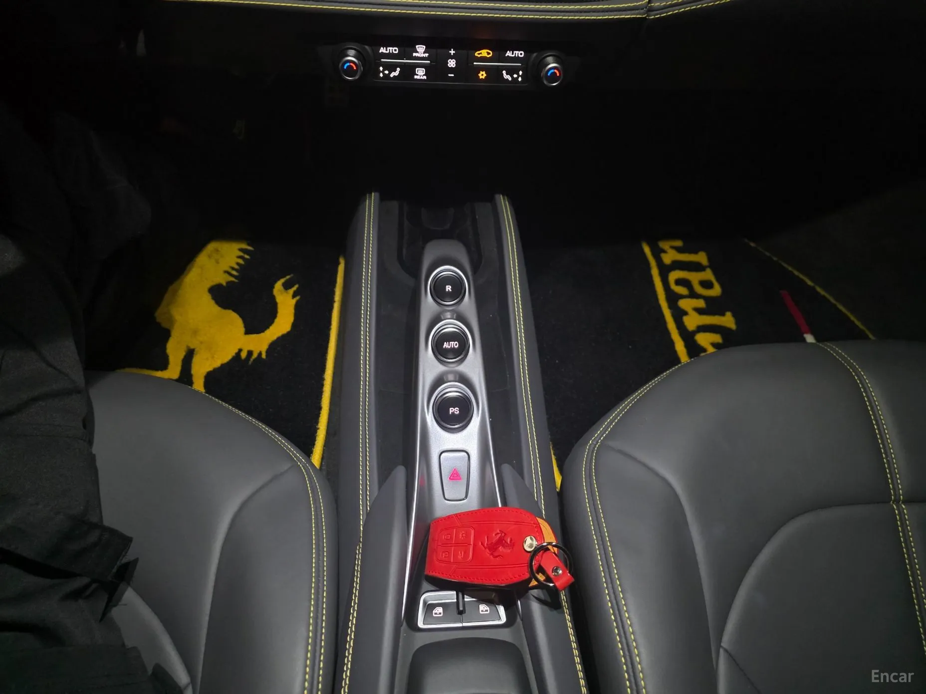 Ferrari F8 Spider превью 7