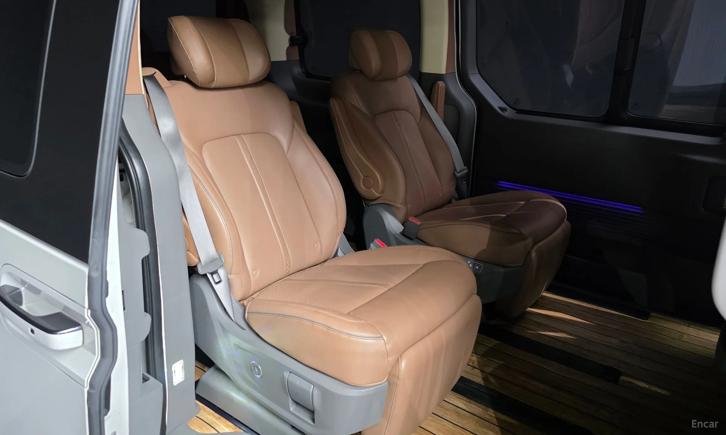 Hyundai Staria превью 12