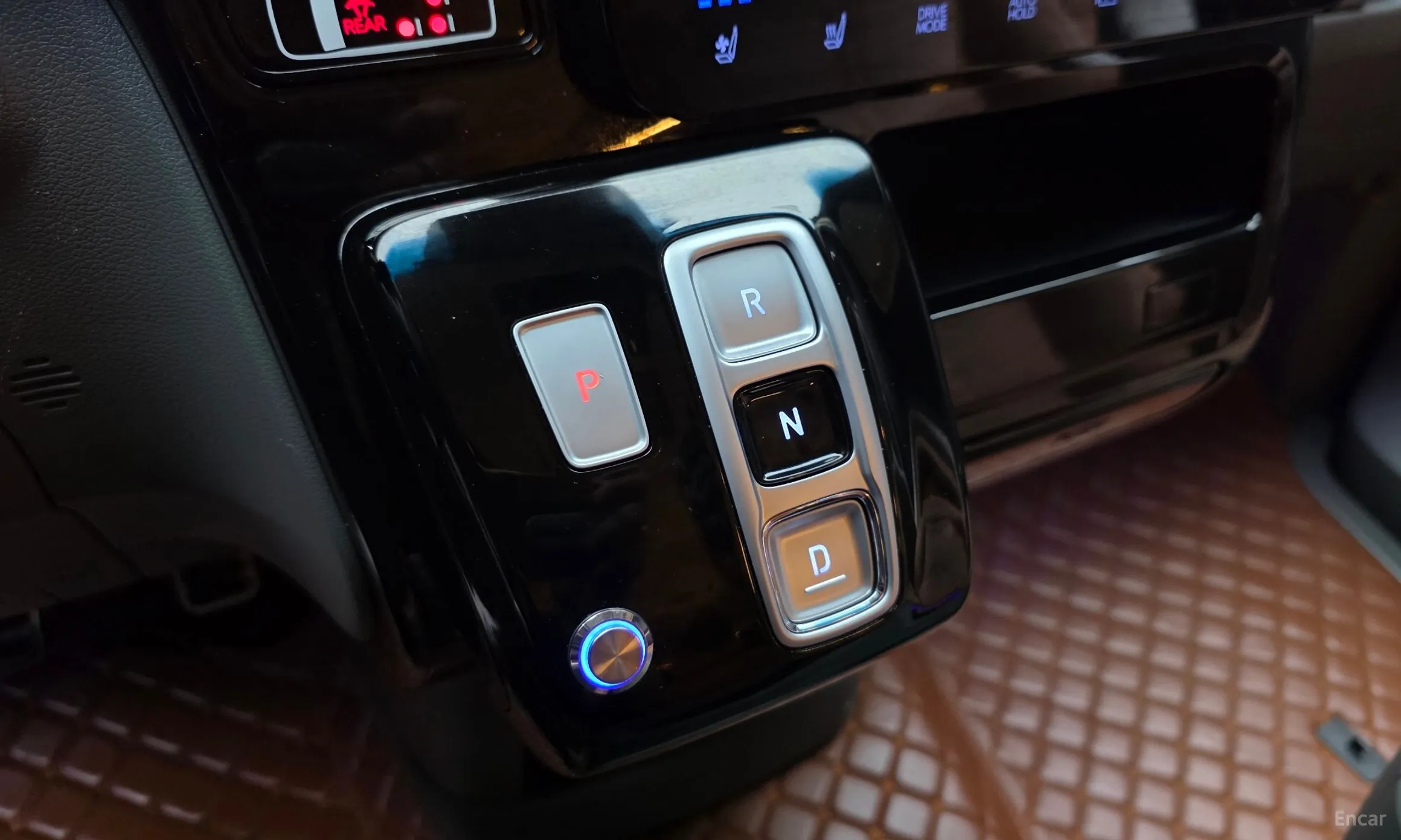Hyundai Staria превью 9